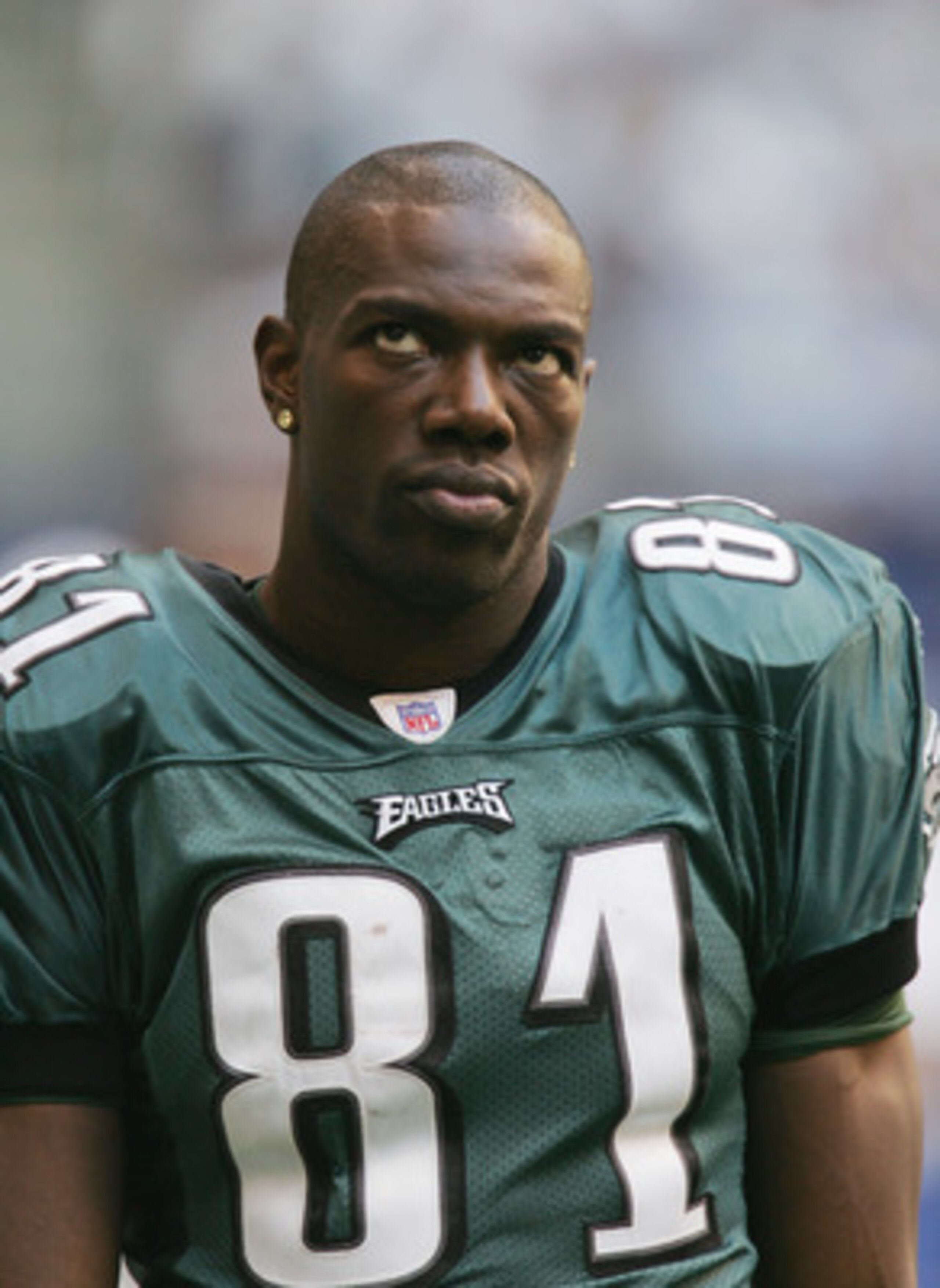 IRVING, TX - OCTOBER 9:  Wide receiver Terrell Owens #81 of the Philadelphia Eagles looks on against the Dallas Cowboys on October 9, 2005 at Texas Stadium in Irving, Texas. The Cowboys defeated the Eagles 33-10. (Photo by Ronald Martinez/Getty Images)
