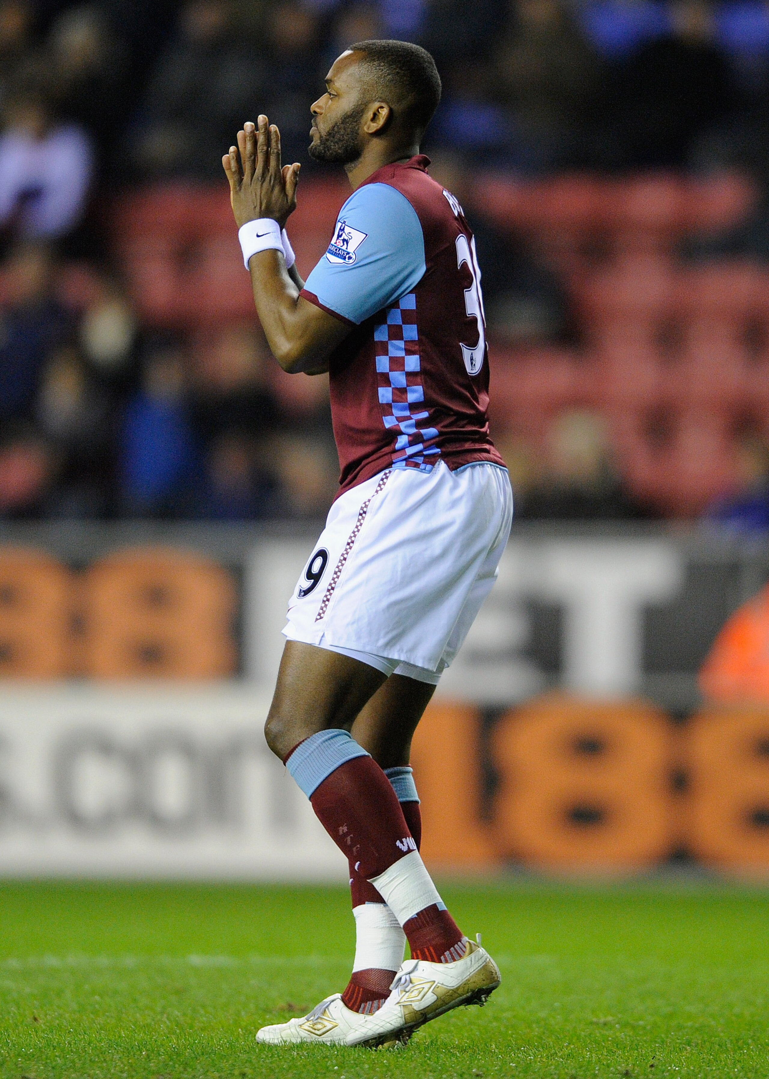 WIGAN, ENGLAND - JANUARY 25: Darren Bent of Aston Villa reacts to a missed chance during the Barclays Premier League match between Wigan Athletic and Aston Villa at the DW Stadium on January 25, 2011 in Wigan, England. (Photo by Michael Regan/Getty Imag WIGAN, ENGLAND - JANUARY 25: Darren Bent of Aston Villa reacts to a missed chance during the Barclays Premier League match between Wigan Athletic and Aston Villa at the DW Stadium on January 25, 2011 in Wigan, England. (Photo by Michael Regan/Getty Imag