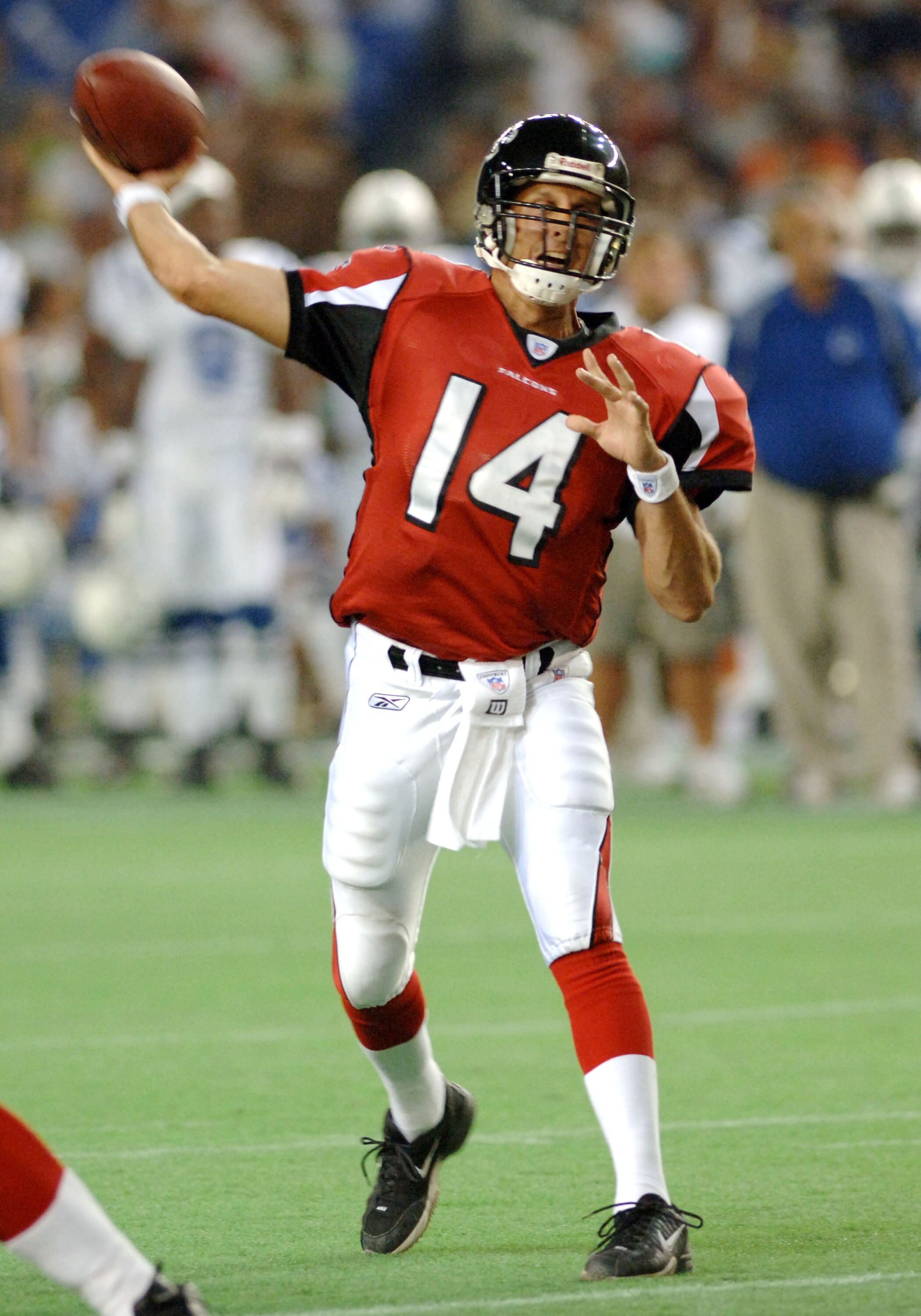 Atlanta Falcons  quartewrback Ty Detmer sets to pass   in the 2005 American Bowl August 6 at the Tokyo Dome  in Japan.  The  Falcons defeated the Indianapolis  Colts 27 - 21.  (Photo by Al Messerschmidt/Getty Images)