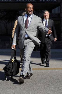 MINNEAPOLIS, MN - MAY 17:  Former NFL Players Association executive director DeMaurice Smith jokes with media as he arrives for court ordered mediation at the U.S. Courthouse on May 17, 2011 in Minneapolis, Minnesota. As the NFL lockout remains in place m