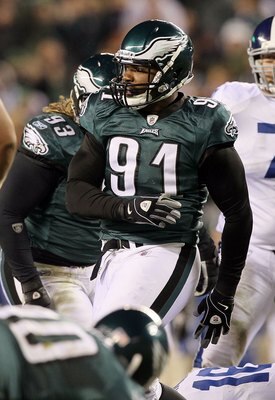PHILADELPHIA - NOVEMBER 07:  Darryl Tapp #91 of the Philadelphia Eagles against the Indianapolis Colts on November 7, 2010 at Lincoln Financial Field in Philadelphia, Pennsylvania. The Eagles defeated the Colts 26-24.  (Photo by Jim McIsaac/Getty Images)