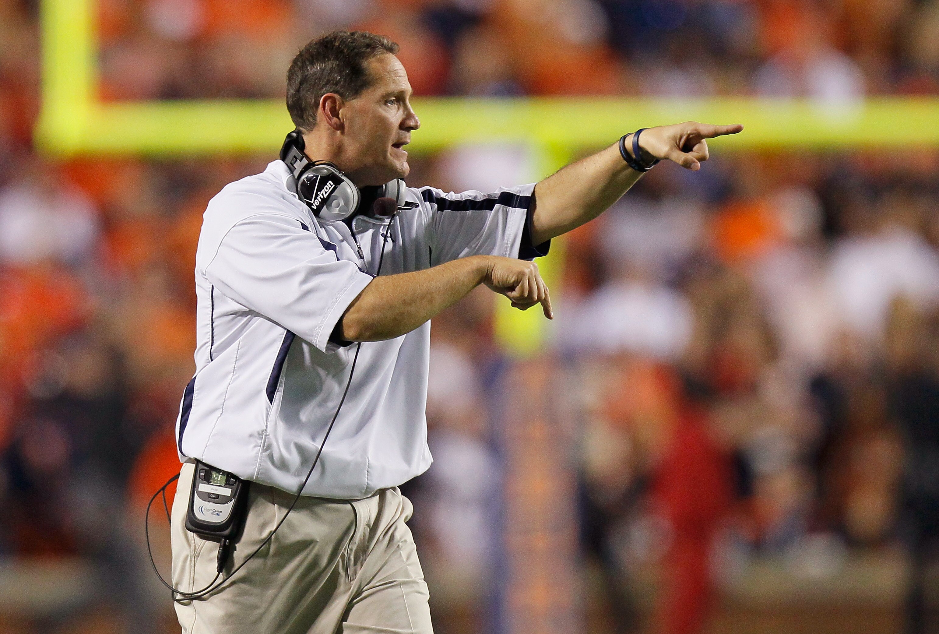 AUBURN, AL - NOVEMBER 13: Head coach Gene Chizik of the Auburn Tigers against the Georgia Bulldogs at Jordan-Hare Stadium on November 13, 2010 in Auburn, Alabama. (Photo by Kevin C. Cox/Getty Images) AUBURN, AL - NOVEMBER 13: Head coach Gene Chizik of the Auburn Tigers against the Georgia Bulldogs at Jordan-Hare Stadium on November 13, 2010 in Auburn, Alabama. (Photo by Kevin C. Cox/Getty Images)