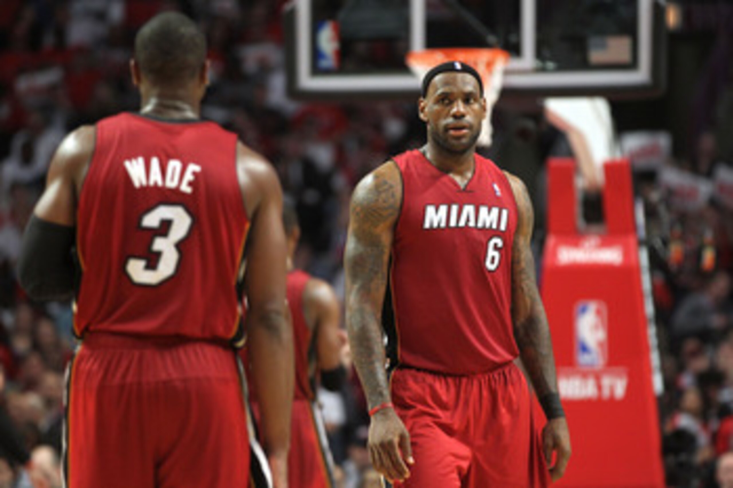 CHICAGO, IL - MAY 26: LeBron James #6 of the Miami Heat looks towards teammate Dwyane Wade #3 against the Chicago Bulls in Game Five of the Eastern Conference Finals during the 2011 NBA Playoffs on May 26, 2011 at the United Center in Chicago, Illinois. CHICAGO, IL - MAY 26: LeBron James #6 of the Miami Heat looks towards teammate Dwyane Wade #3 against the Chicago Bulls in Game Five of the Eastern Conference Finals during the 2011 NBA Playoffs on May 26, 2011 at the United Center in Chicago, Illinois.