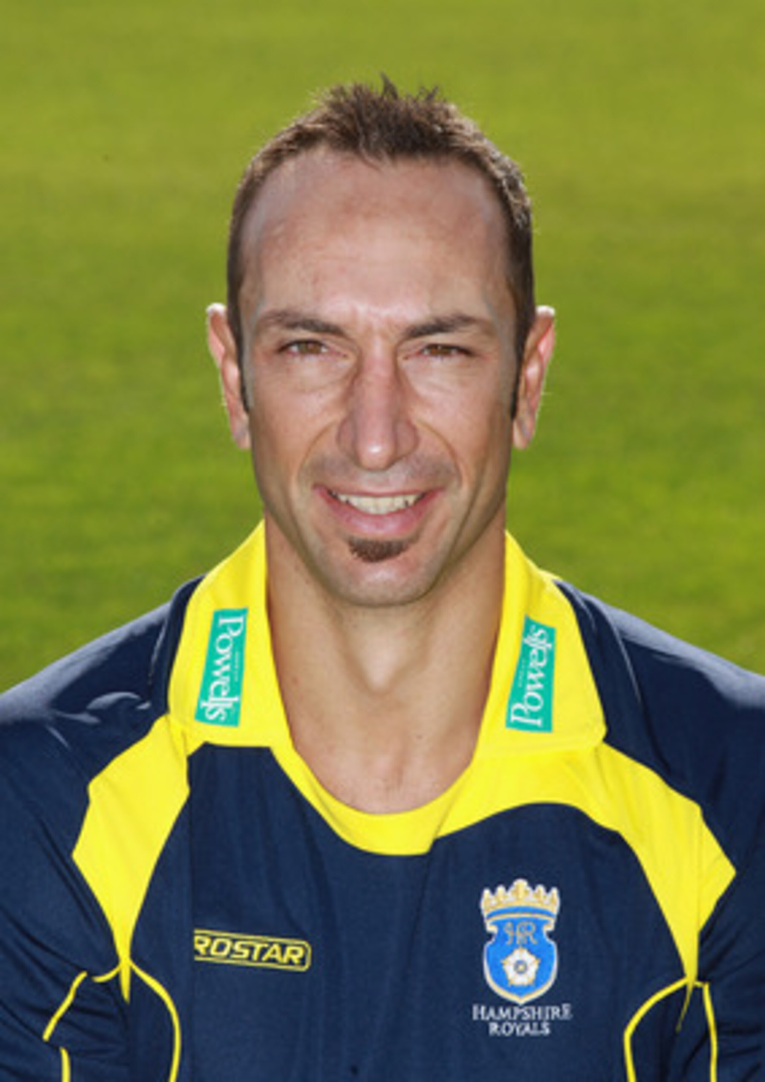 SOUTHAMPTON, ENGLAND - APRIL 06: Nic Pothas of Hampshire CCC poses for a portrait at The Rose Bowl on April 6, 2011 in Southampton, England. (Photo by Warren Little/Getty Images) SOUTHAMPTON, ENGLAND - APRIL 06: Nic Pothas of Hampshire CCC poses for a portrait at The Rose Bowl on April 6, 2011 in Southampton, England. (Photo by Warren Little/Getty Images)