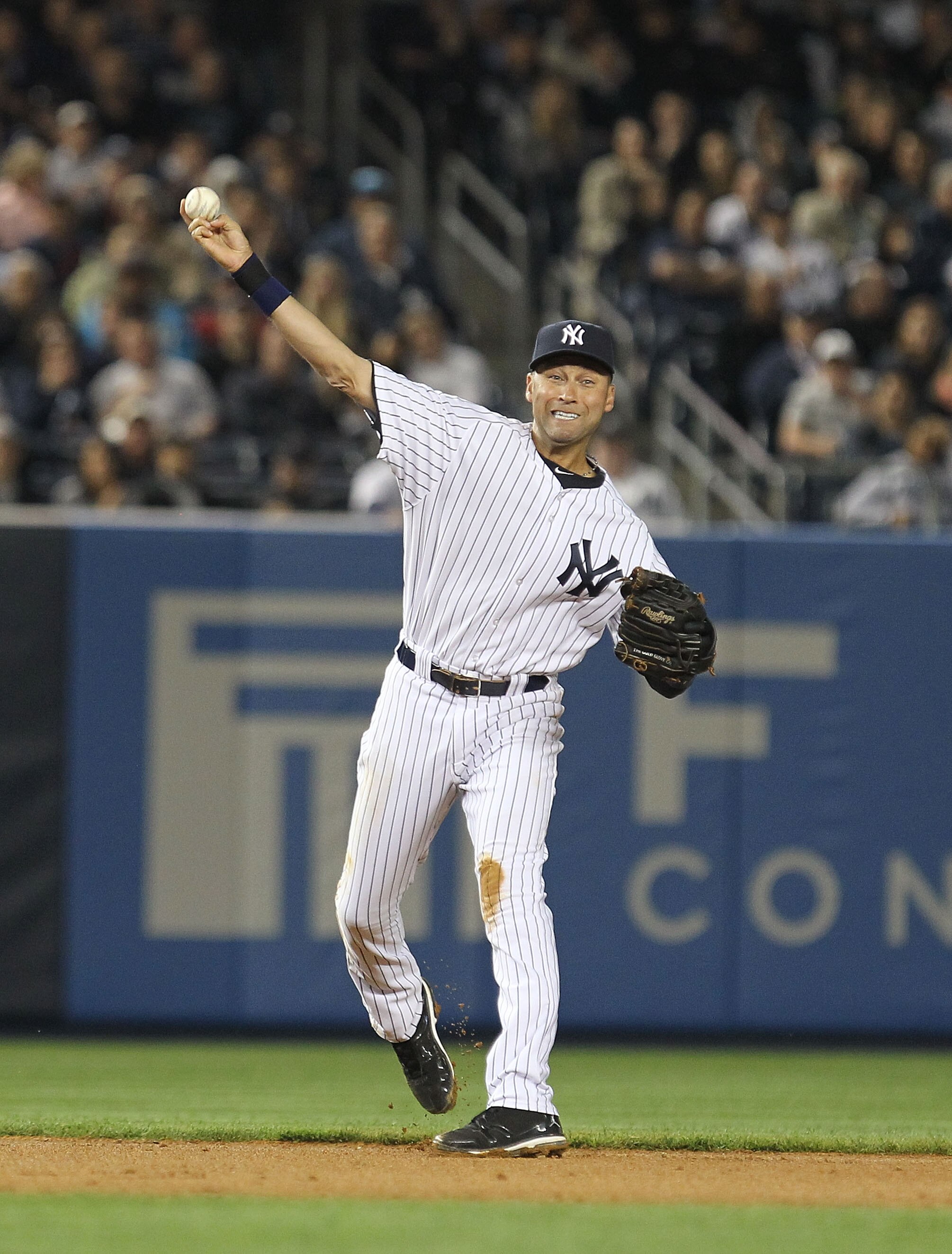 NEW YORK, NY - MAY 13:  Derek Jeter #2 of the New York Yankees in action against the Boston Red Sox during their game on May 13, 2011 at Yankee Stadium in the Bronx borough of New York City.  (Photo by Al Bello/Getty Images)