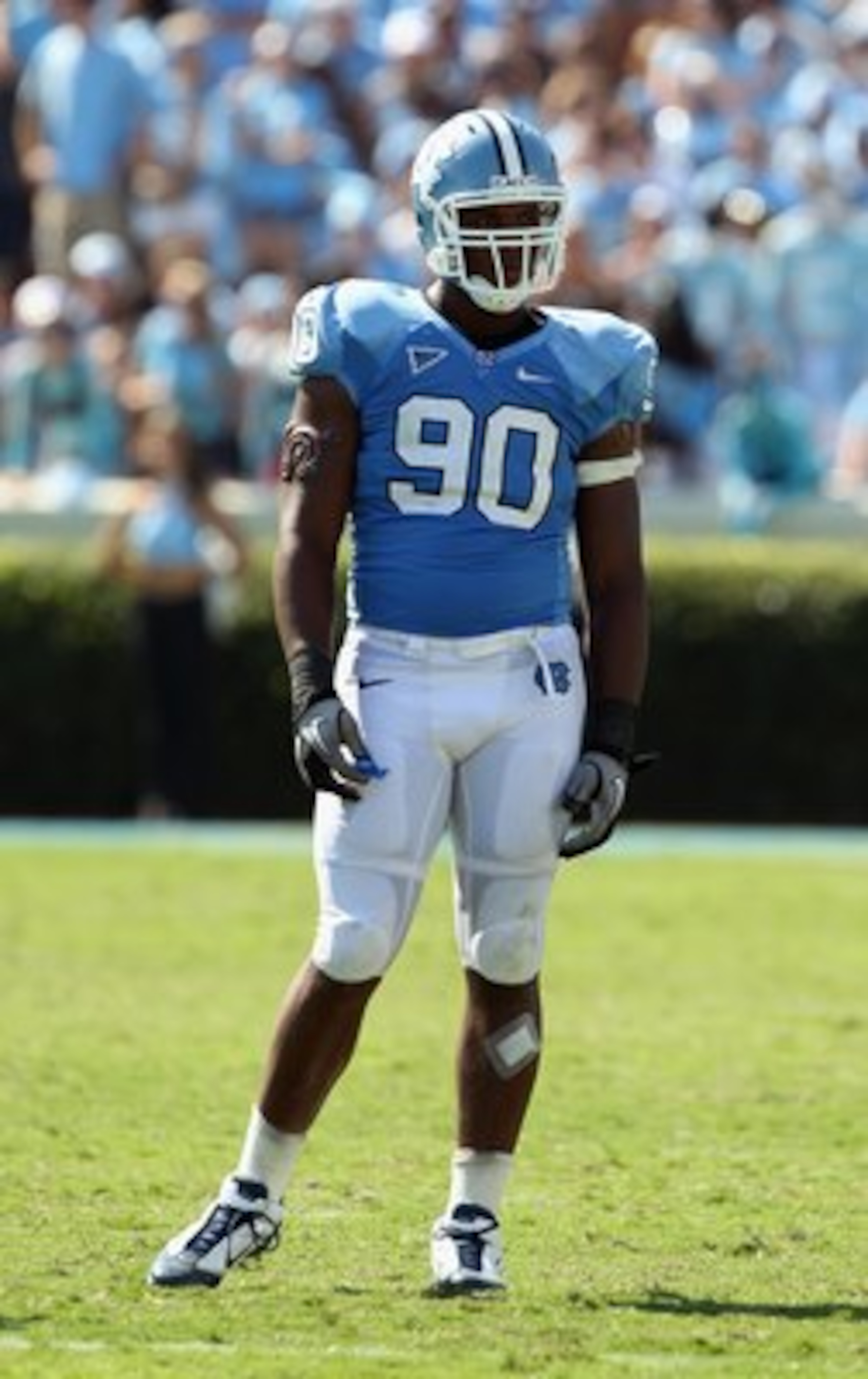CHAPEL HILL, NC - SEPTEMBER 18:  Quinton Coples #90 of the North Carolina Tar Heels during their game at Kenan Stadium on September 18, 2010 in Chapel Hill, North Carolina.  (Photo by Streeter Lecka/Getty Images)
