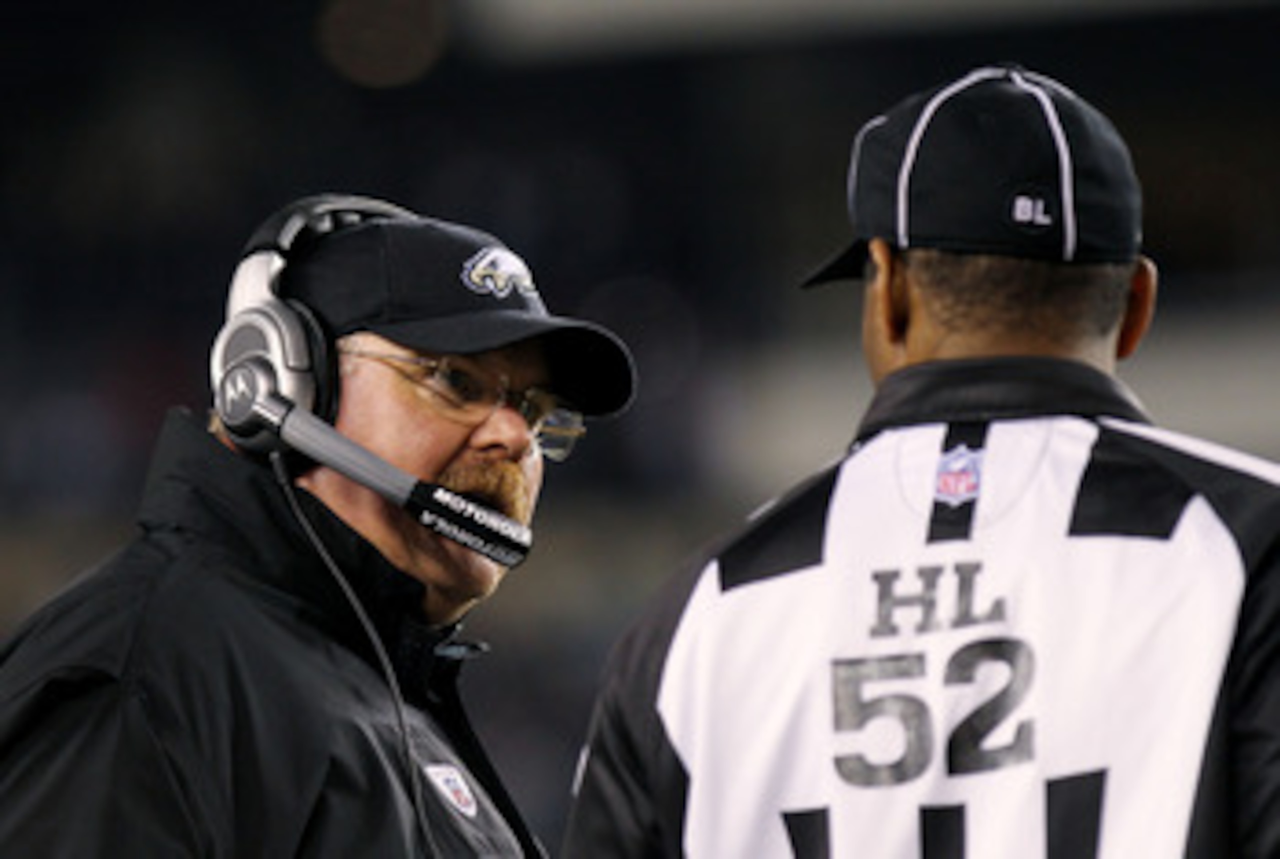 PHILADELPHIA, PA - NOVEMBER 21:  Head coach Andy Reid of the Philadelphia Eagles talks to an offical during their game against the New York Giants at Lincoln Financial Field on November 21, 2010 in Philadelphia, Pennsylvania.  (Photo by Nick Laham/Getty I