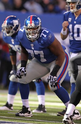 EAST RUTHERFORD, NJ - NOVEMBER 28: Kevin Boothe #77 of the New York Giants in action against the Jacksonville Jaguars during their game on November 28, 2010 at The New Meadowlands Stadium in East Rutherford, New Jersey.  (Photo by Al Bello/Getty Images)