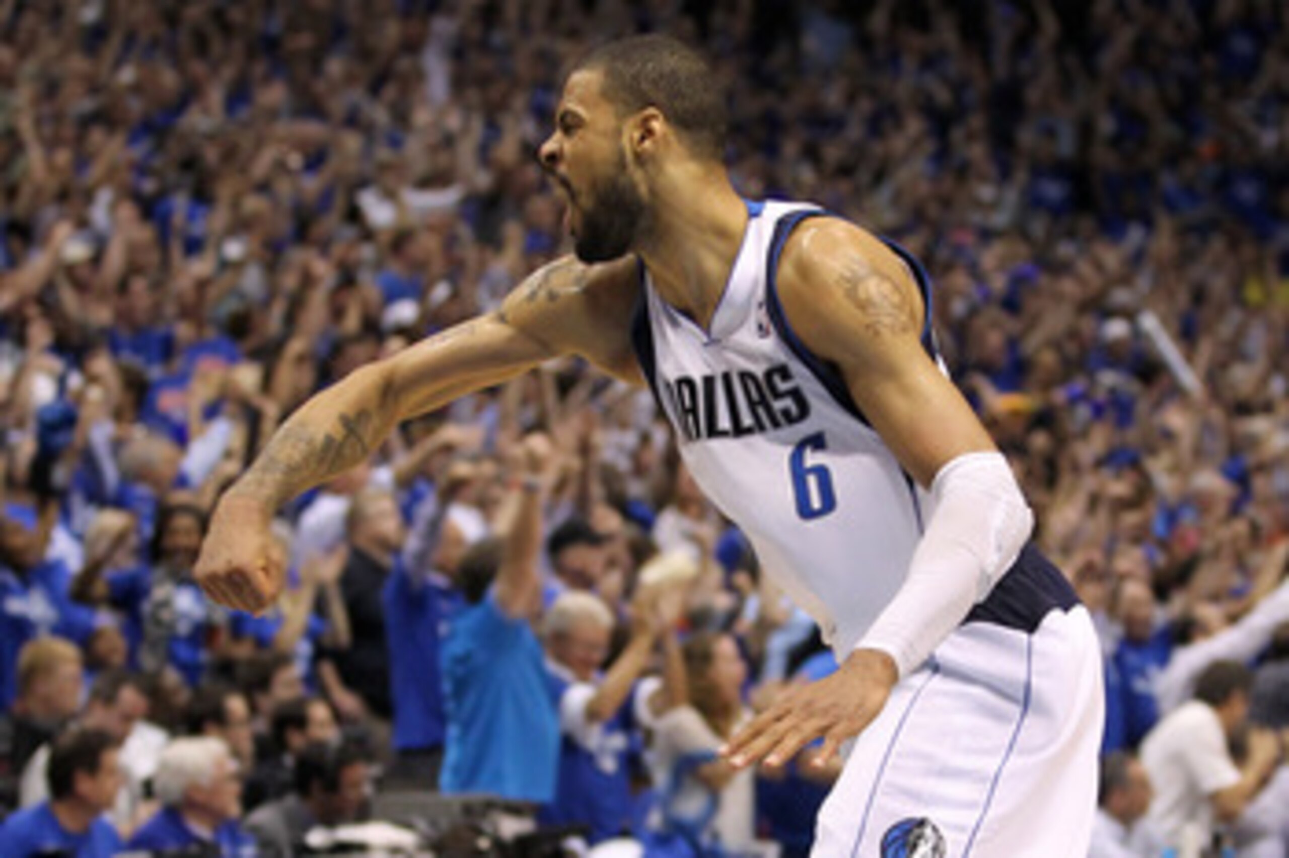 DALLAS, TX - MAY 25:  Tyson Chandler #6 of the Dallas Mavericks reacts in the fourth quarter while taking on the Oklahoma City Thunder in Game Five of the Western Conference Finals during the 2011 NBA Playoffs at American Airlines Center on May 25, 2011 i