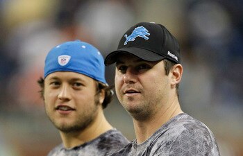 DETROIT - DECEMBER 05: Matthew Stafford #9 and Shaun Hill #14 of the Detroit Lions watch the pregame warm-up prior to the start of the game against the Chicago Bears at Ford Field on December 5, 2010 in Detroit, Michigan.  (Photo by Leon Halip/Getty Image