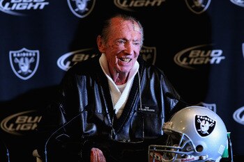 ALAMEDA, CA - JANUARY 18:  Oakland Raiders owner Al Davis speaks during a press conference on January 18, 2011 in Alameda, California. Hue Jackson was introduced as the new coach of the Oakland Raiders, replacing the fired Tom Cable.  (Photo by Justin Sul