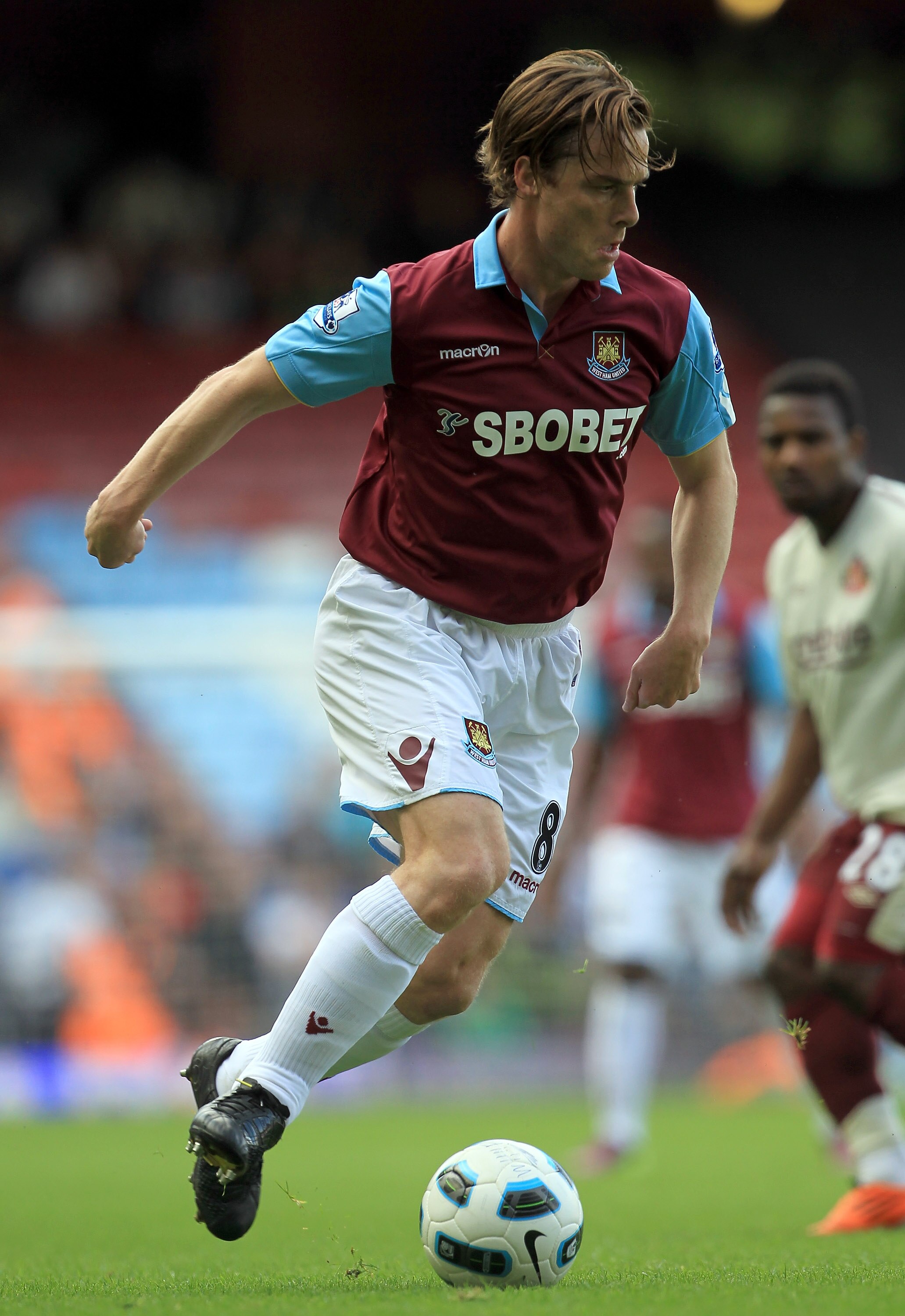 LONDON, ENGLAND - MAY 22: Paul Parker of West Ham United during the Barclays Premier League match between West Ham United and Sunderland at the Boleyn Ground on May 22, 2011 in London, England.  (Photo by David Cannon/Getty Images)