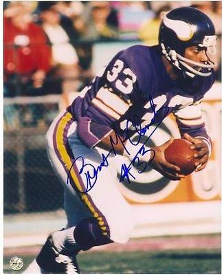 Image from sportsmemorabilia.com.