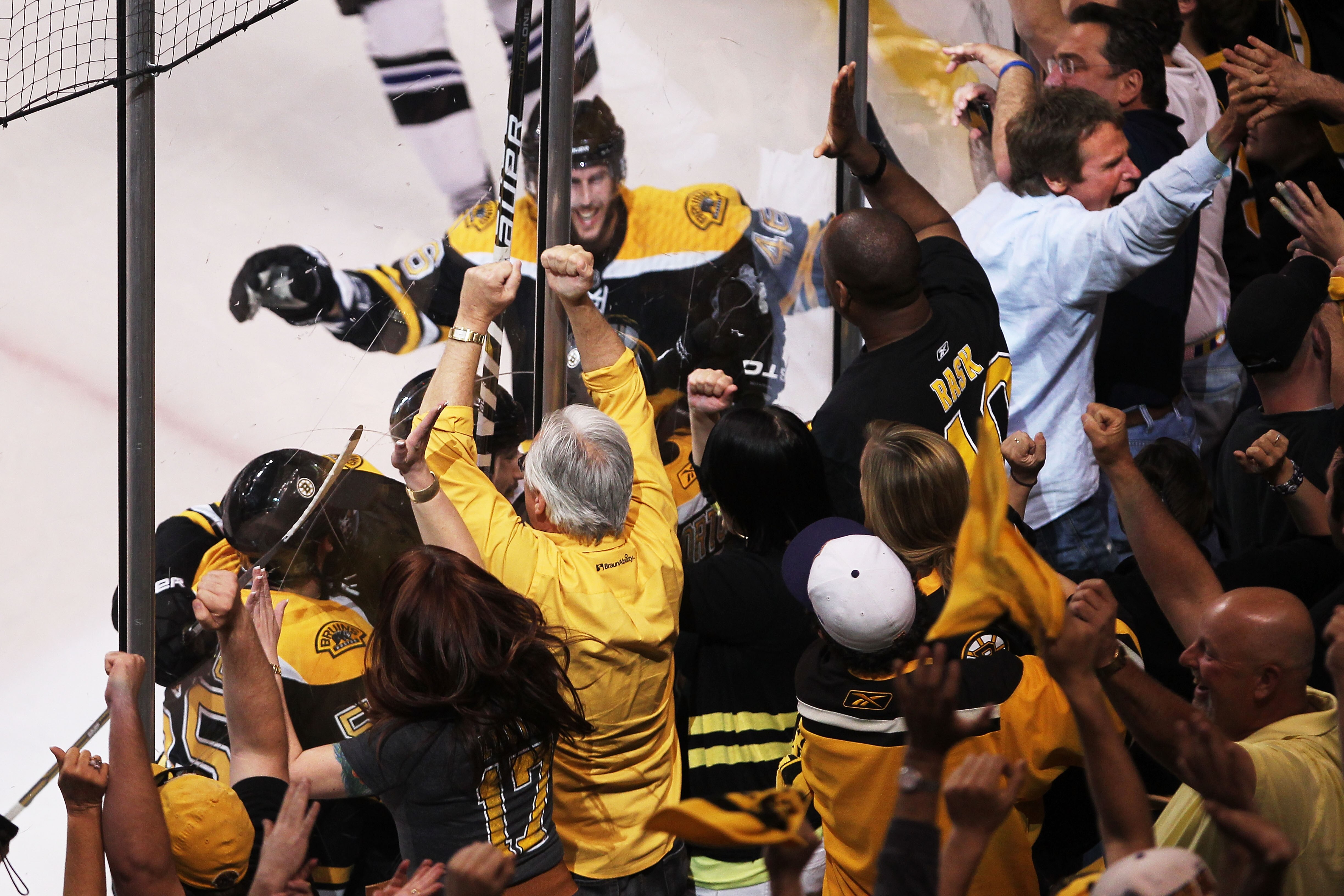 BOSTON, MA - MAY 27:  Nathan Horton #18 of the Boston Bruins celebrates his third period goal with fans in Game Seven of the Eastern Conference Finals during the 2011 NHL Stanley Cup Playoffs at TD Garden on May 27, 2011 in Boston, Massachusetts.  (Photo