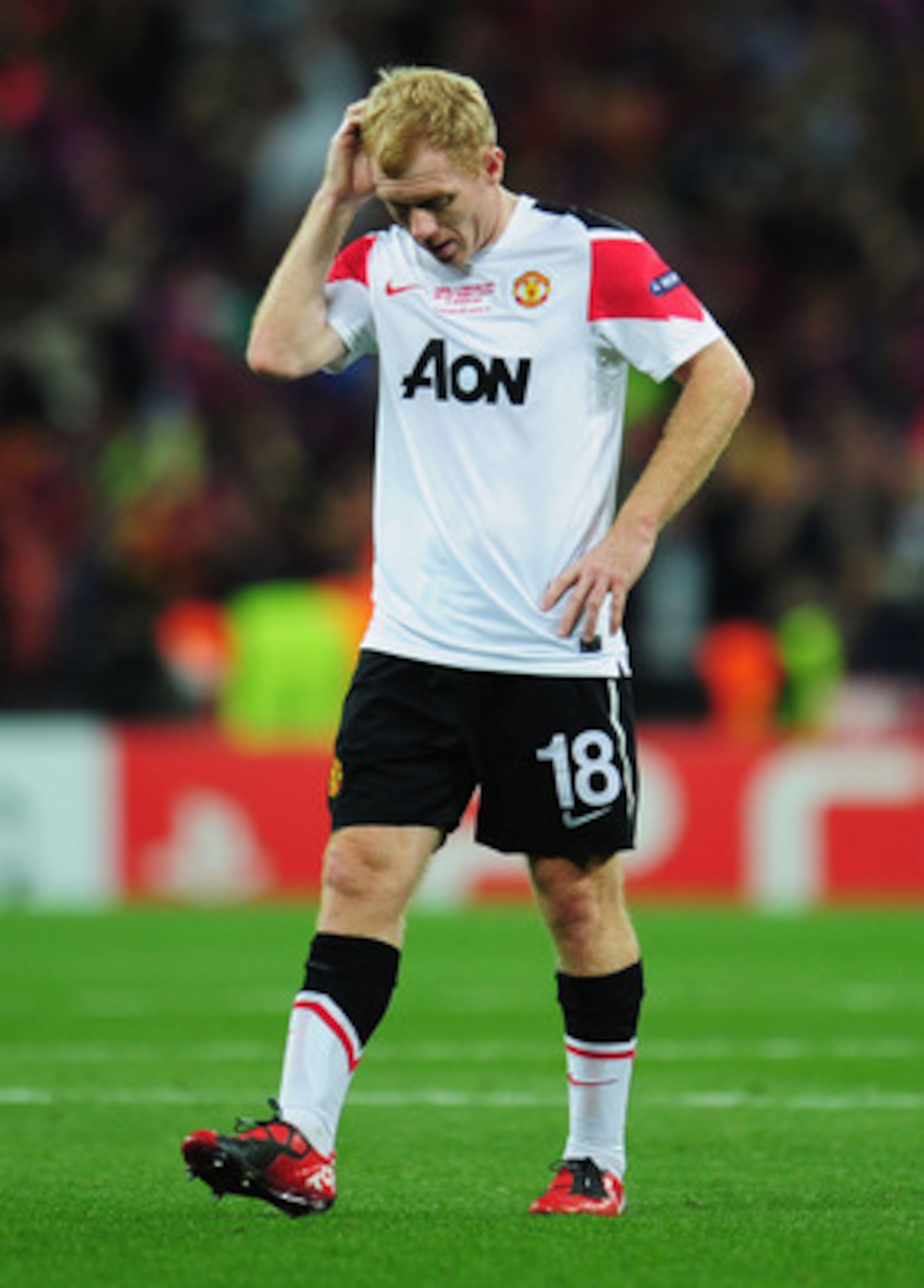 LONDON, ENGLAND - MAY 28: Paul Scholes of Manchester United shows his dejection after the UEFA Champions League final between FC Barcelona and Manchester United FC at Wembley Stadium on May 28, 2011 in London, England. (Photo by Shaun Botterill/Getty Im LONDON, ENGLAND - MAY 28: Paul Scholes of Manchester United shows his dejection after the UEFA Champions League final between FC Barcelona and Manchester United FC at Wembley Stadium on May 28, 2011 in London, England. (Photo by Shaun Botterill/Getty Im
