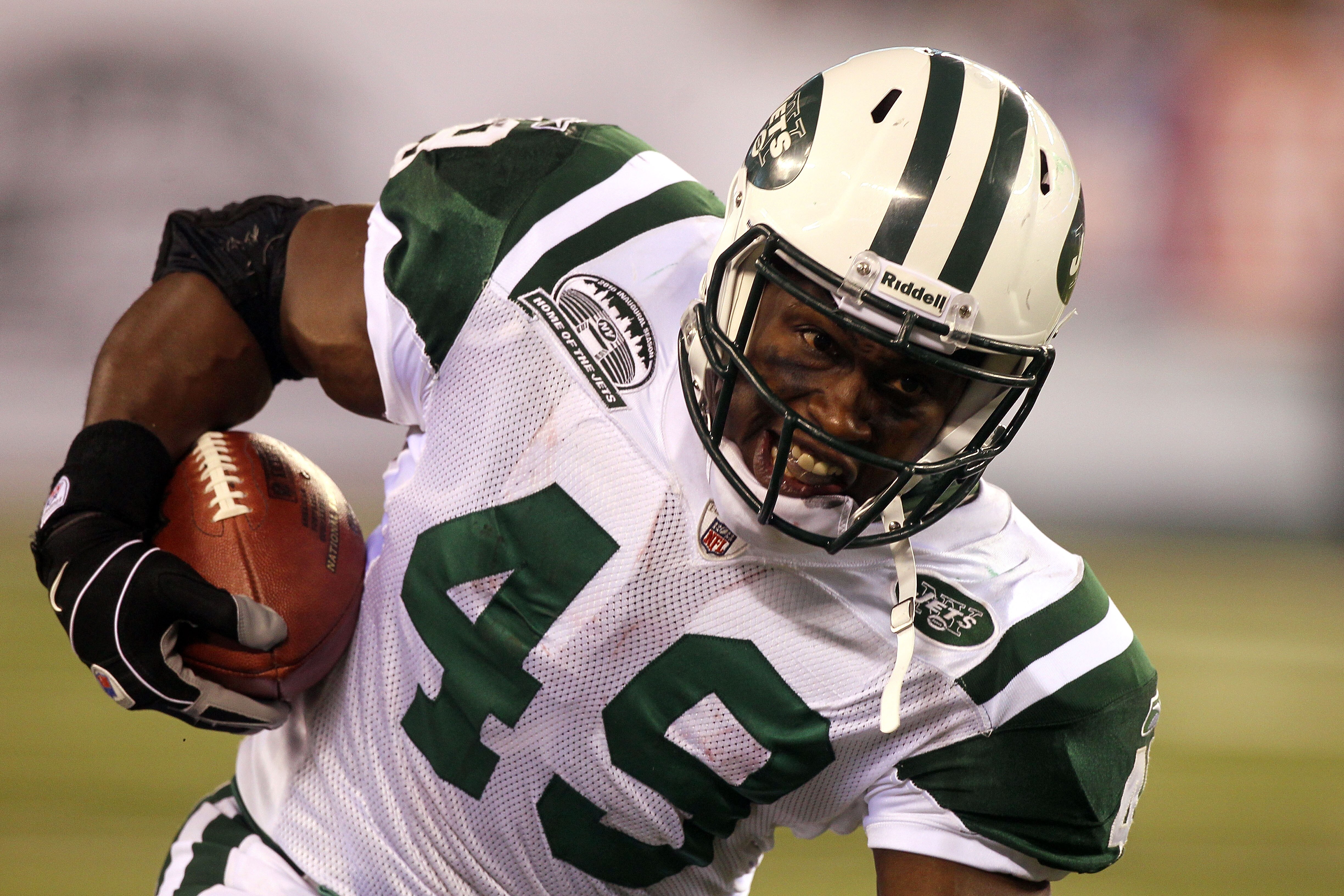 EAST RUTHERFORD, NJ - SEPTEMBER 13: Tony Richardson #49 of the New York Jets in action against the Baltimore Ravens during their home opener at the New Meadowlands Stadium on September 13, 2010 in East Rutherford, New Jersey. (Photo by Jim McIsaac/Gett EAST RUTHERFORD, NJ - SEPTEMBER 13: Tony Richardson #49 of the New York Jets in action against the Baltimore Ravens during their home opener at the New Meadowlands Stadium on September 13, 2010 in East Rutherford, New Jersey. (Photo by Jim McIsaac/Gett