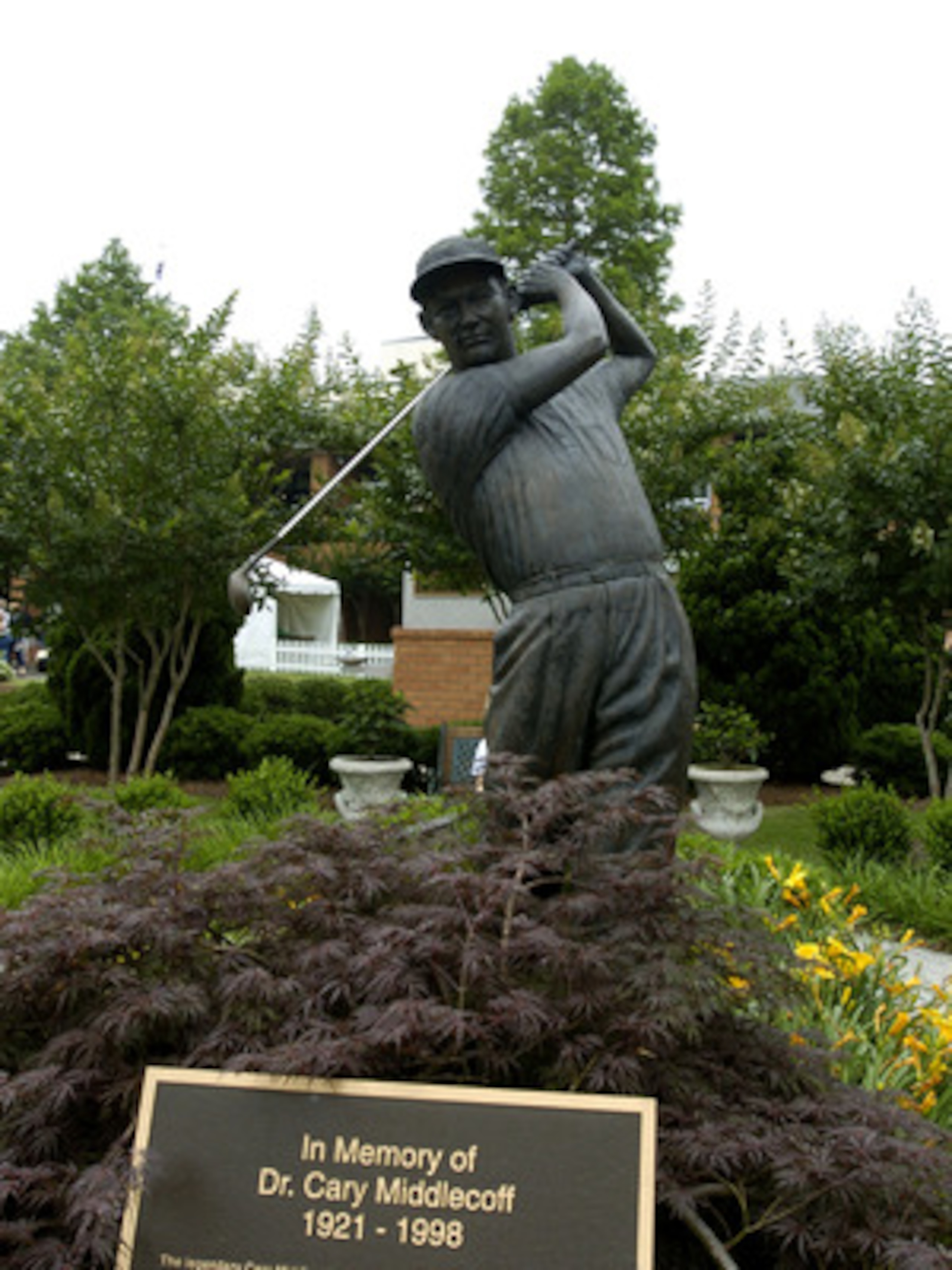 A statute of Dr. Cary Middlecoff stands near the clubhouse  during  third-round play at the FedEx St. Jude Classic May 29, 2004 at the Tournament Players Club Southwind, Memphis, Tennessee. Scenic Golf (Photo by A. Messerschmidt/Getty Images) *** Local Ca