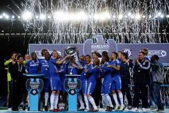 LONDON, ENGLAND - MAY 16:  Chelsea players celebrate with the trophy after winning the Barclays Premier Reserve League Play-Off Final against Blackburn Rovers at Stamford Bridge on May 16, 2011 in London, England.  (Photo by Dan Istitene/Getty Images)