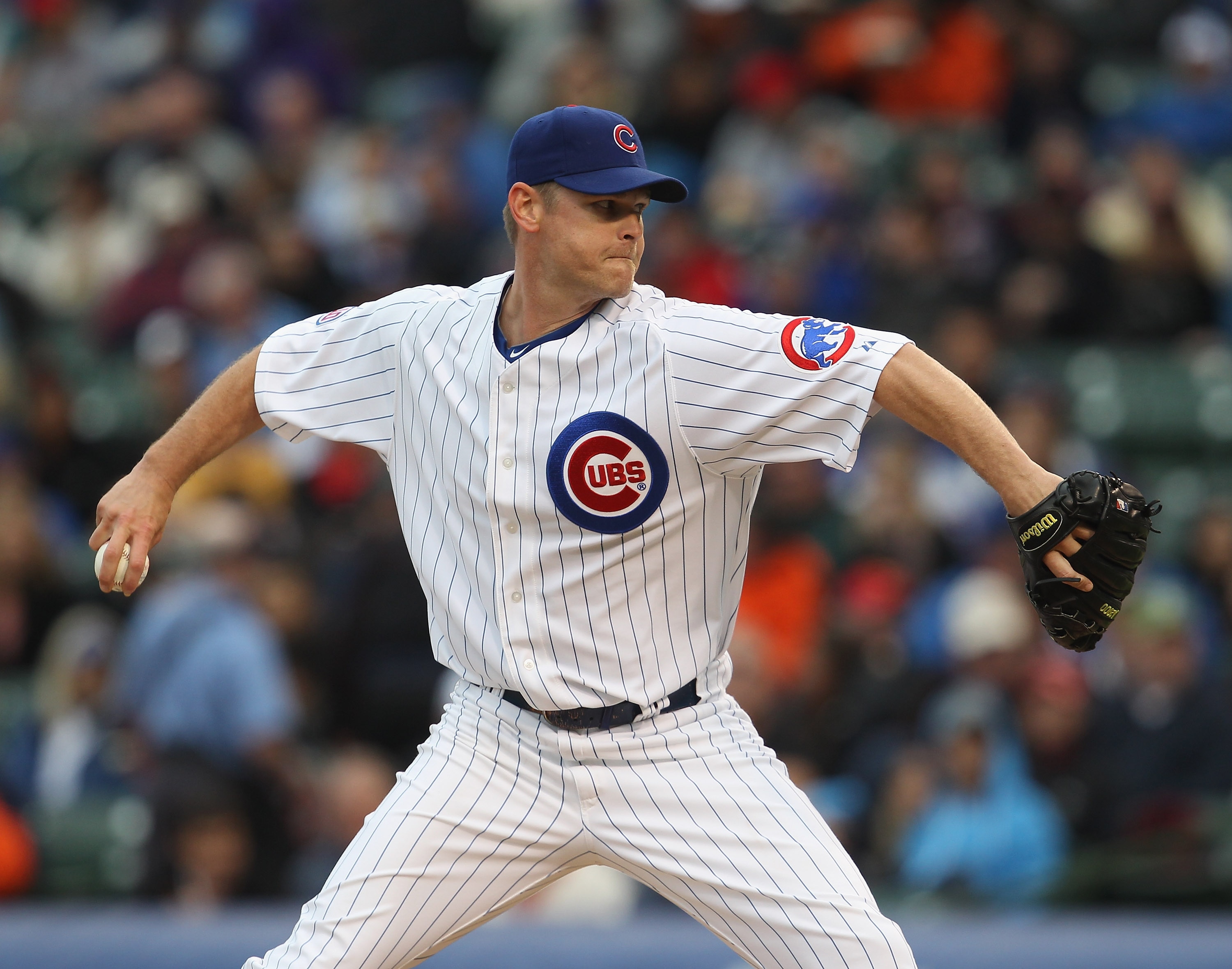 CHICAGO, IL - MAY 13: Kerry Wood #34 of the Chicago Cubs pitches against the San Francisco Giants at Wrigley Field on May 13, 2011 in Chicago, Illinois. The Cubs defeated the Giants 11-4. (Photo by Jonathan Daniel/Getty Images)