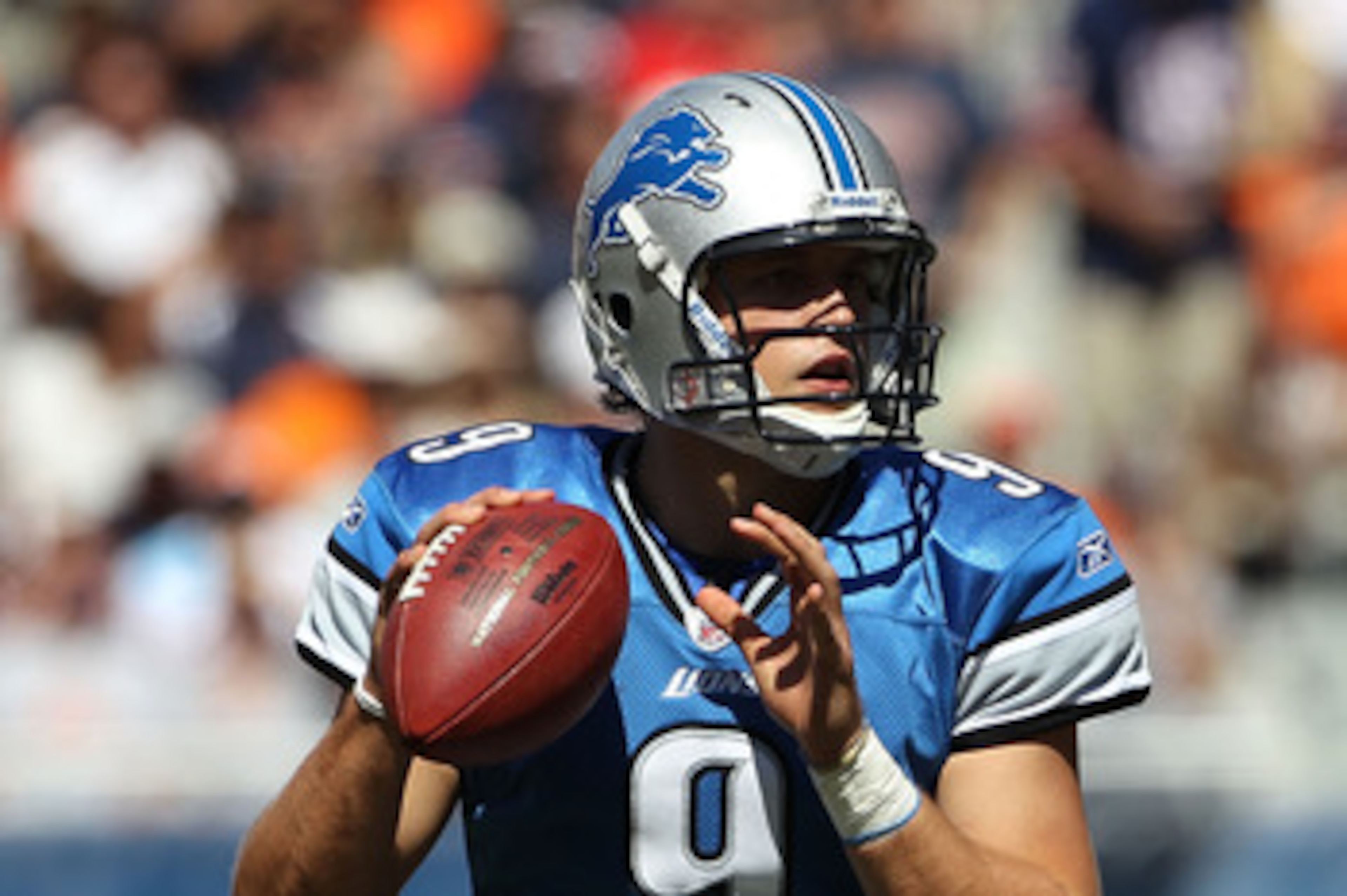 CHICAGO - SEPTEMBER 12: Matthew Stafford #9 of the Detroit Lions looks for receiver against the Chicago Bears during the NFL season opening game at Soldier Field on September 12, 2010 in Chicago, Illinois. The Bears defeated the Lions 19-14. (Photo by Jon