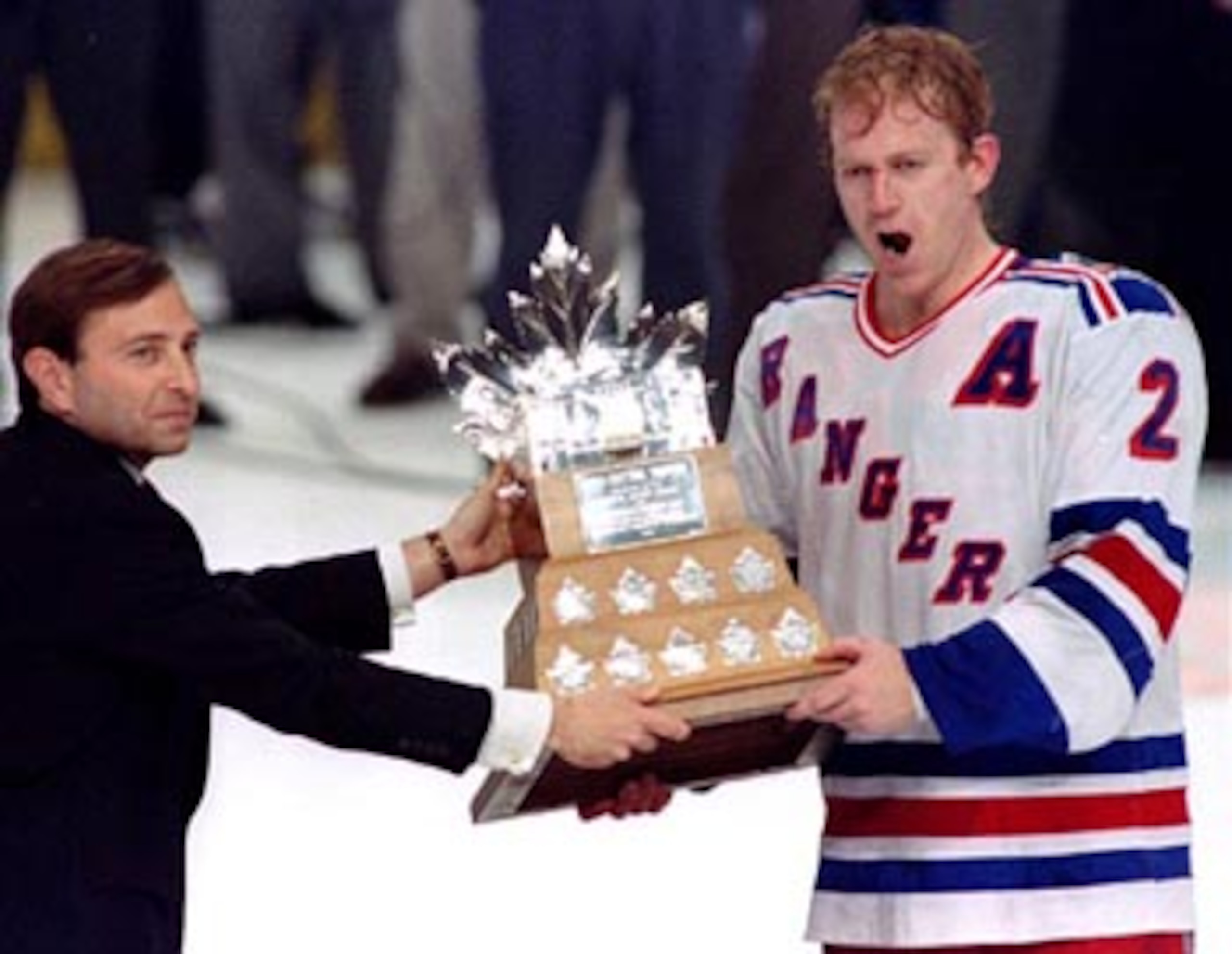 Brian Leetch won the Conn Smythe Trophy in 1994 leading the Rangers to the Stanley Cup. Brian Leetch won the Conn Smythe Trophy in 1994 leading the Rangers to the Stanley Cup.
