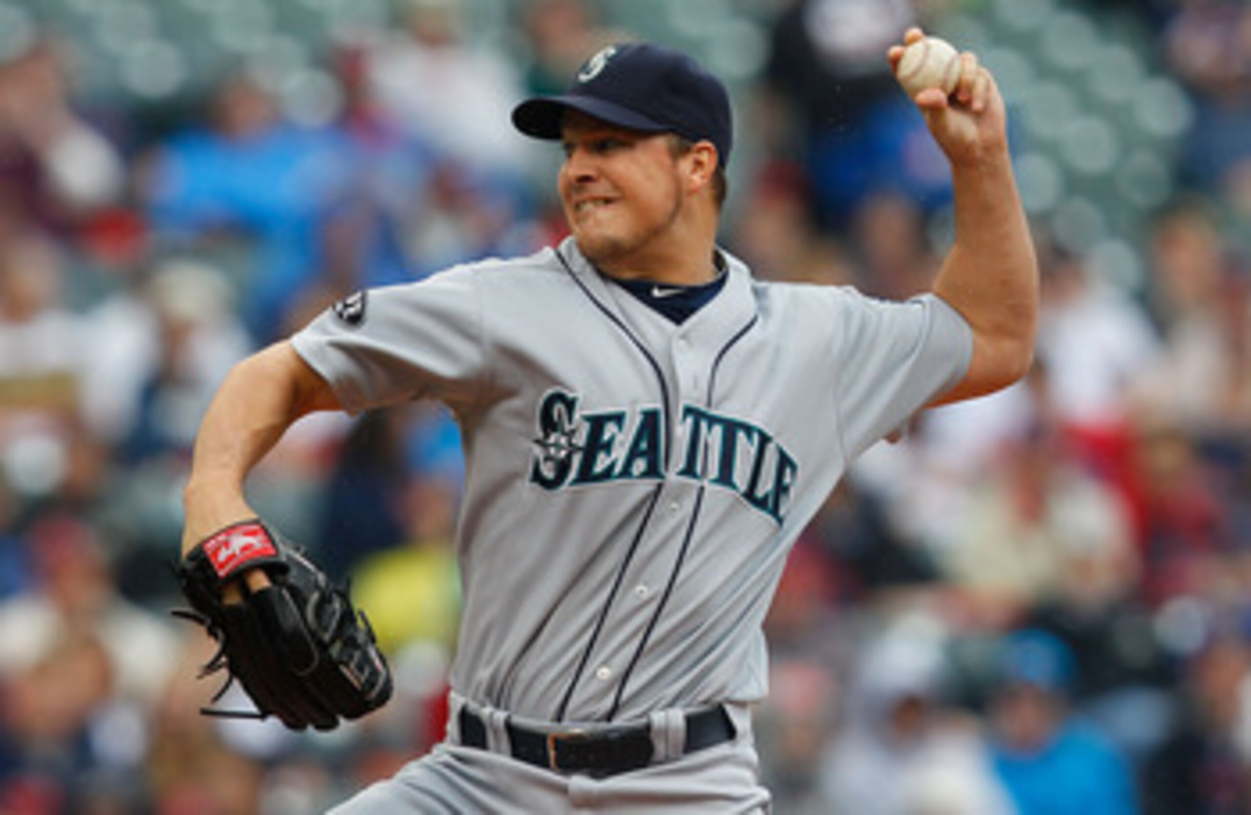 CLEVELAND - MAY 14: Erik Bedard #45 of the Seattle Mariners pitches against  the Cleveland Indians during the game on May 14, 2011 at Progressive Field in Cleveland, Ohio.  (Photo by Jared Wickerham/Getty Images)