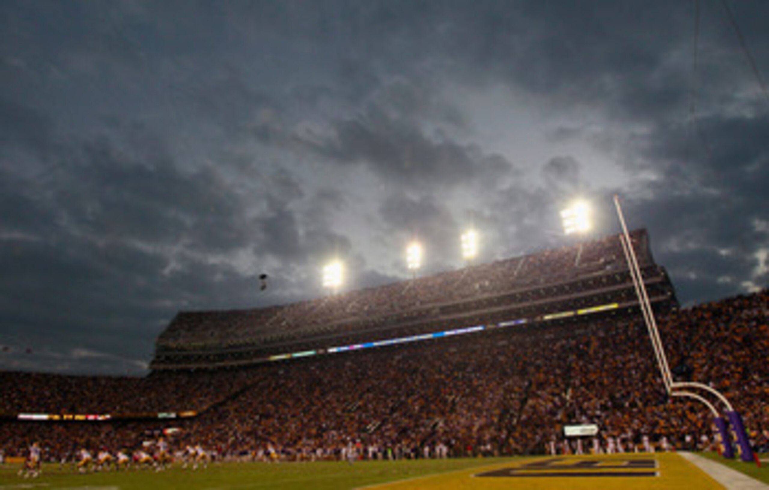 BATON ROUGE, LA - NOVEMBER 20:  A general view of Tiger Stadium during the game betweem the Louisiana State University Tigers and the Ole Miss Rebels on November 20, 2010 in Baton Rouge, Louisiana.  (Photo by Kevin C. Cox/Getty Images)