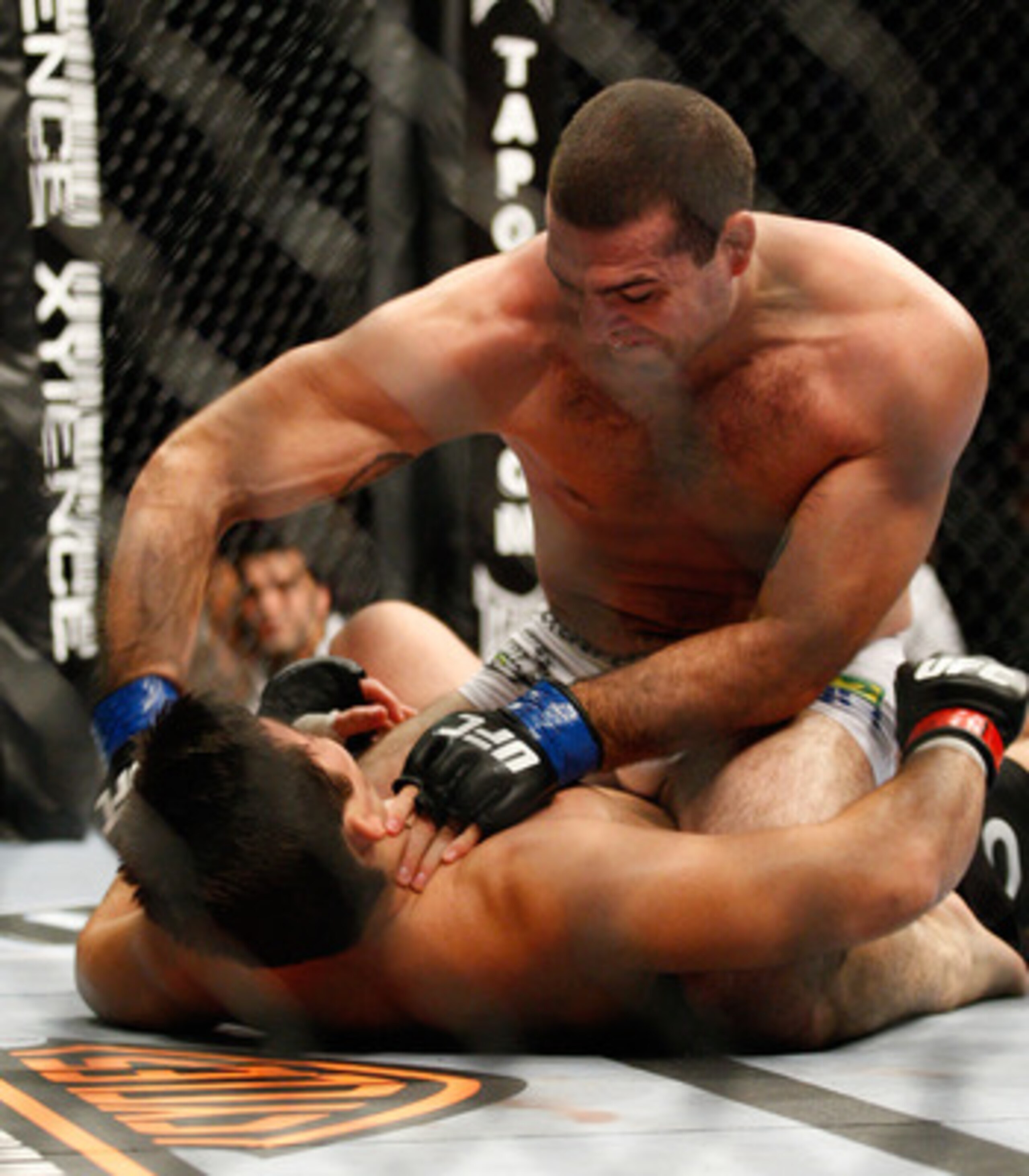 MONTREAL- MAY 8: Mauricio 'Shogun' Rua (top) punches Lyoto Machida in their light heavyweight bout at UFC 113 at Bell Centre on May 8, 2010 in Montreal, Quebec, Canada.  (Photo by Richard Wolowicz/Getty Images)