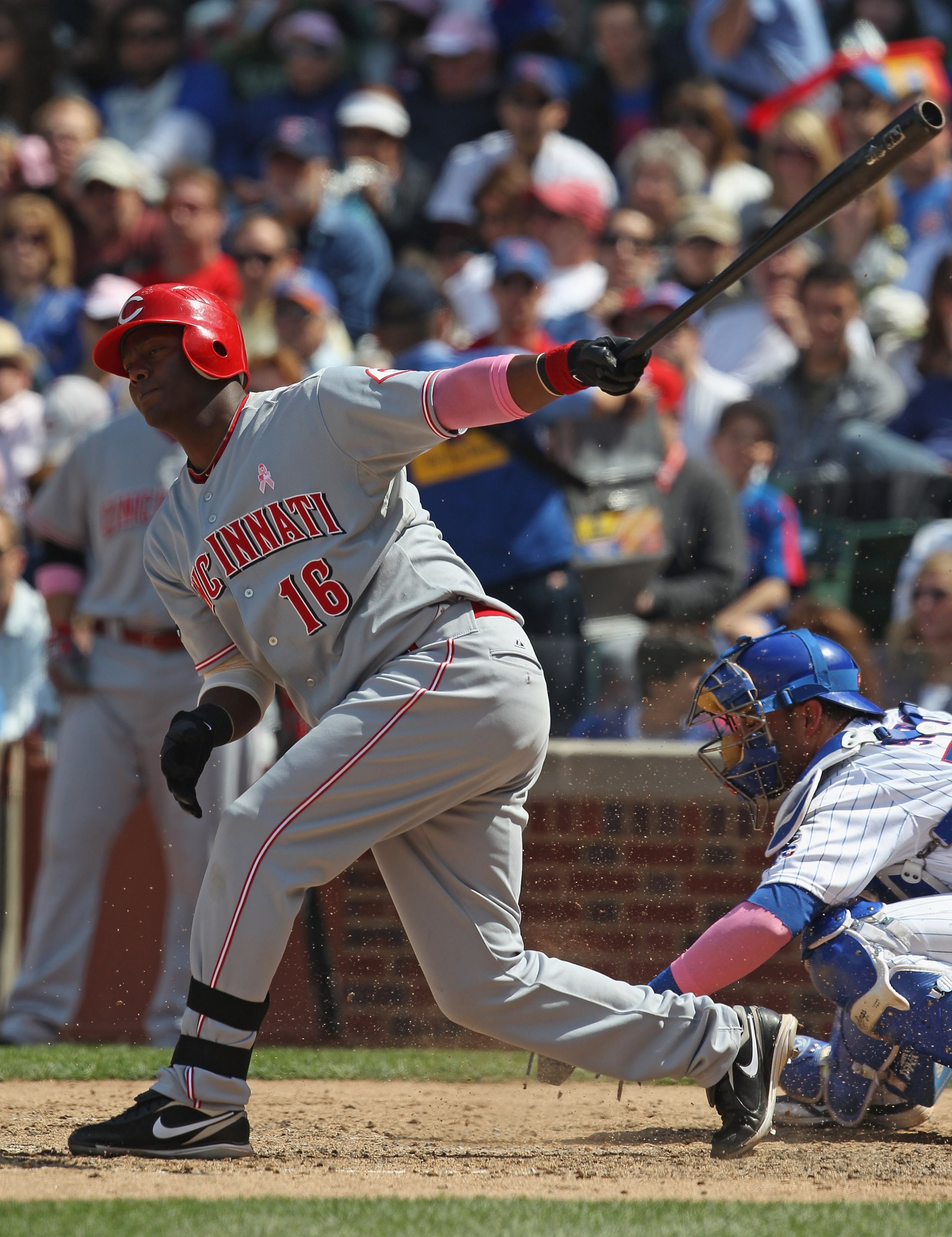 CHICAGO, IL - MAY 08: Edgar Renteria #16 of the Cincinnati Reds takes a swing against the Chicago Cubs at Wrigley Field on May 8, 2011 in Chicago, Illinois. The Reds defeated the Cubs 2-0. (Photo by Jonathan Daniel/Getty Images)