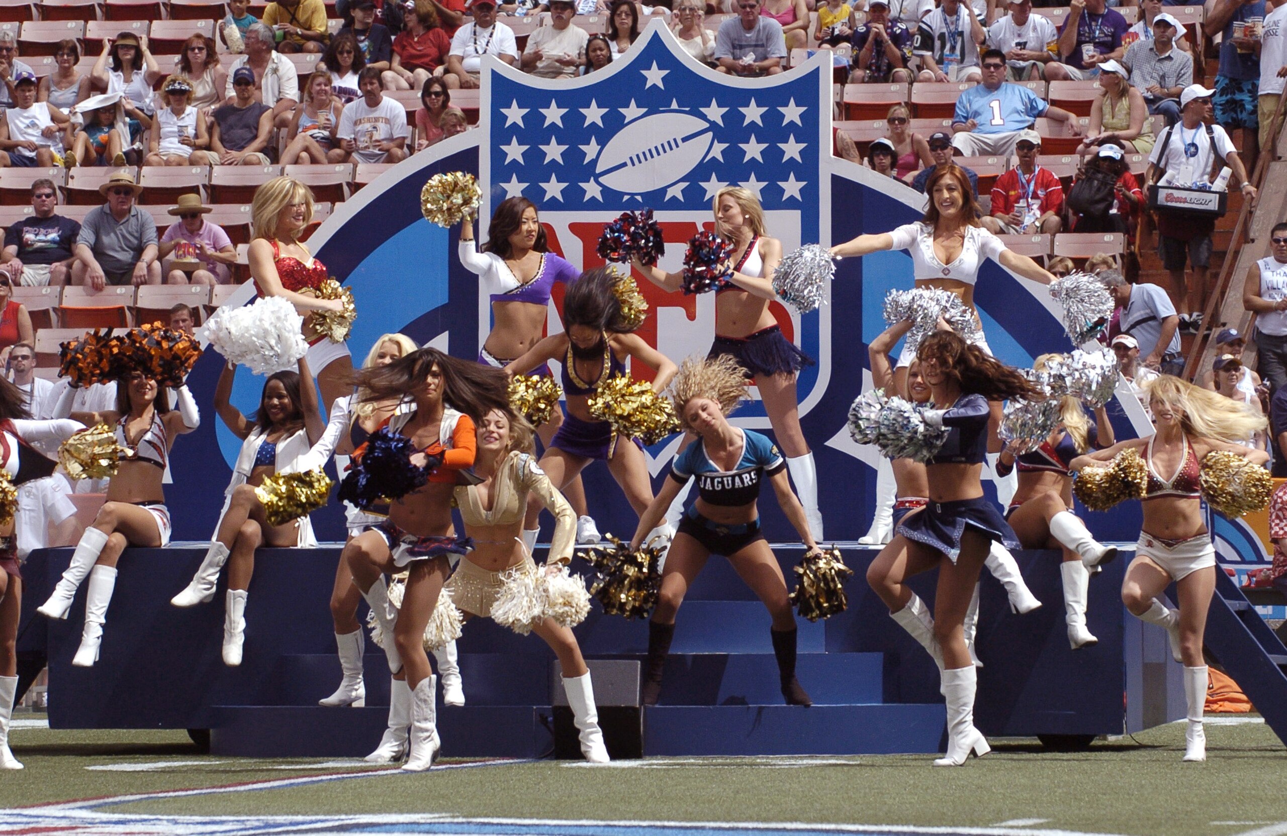 NFC cheerleaders perform during pre-game ceremonies February 12, 2006 at the Pro Bowl at Aloha Stadium in Honolulu, Hawaii.  (Photo by Al Messerschmidt/Getty Images)