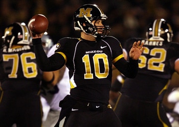 COLUMBIA, MO - NOVEMBER 08:  Quarterback Chase Daniel #10 of the Missouri Tigers during the game against the Kansas State Wildcat on November 8, 2008 at Memorial Stadium in Columbia, Missouri.  (Photo by Jamie Squire/Getty Images)
