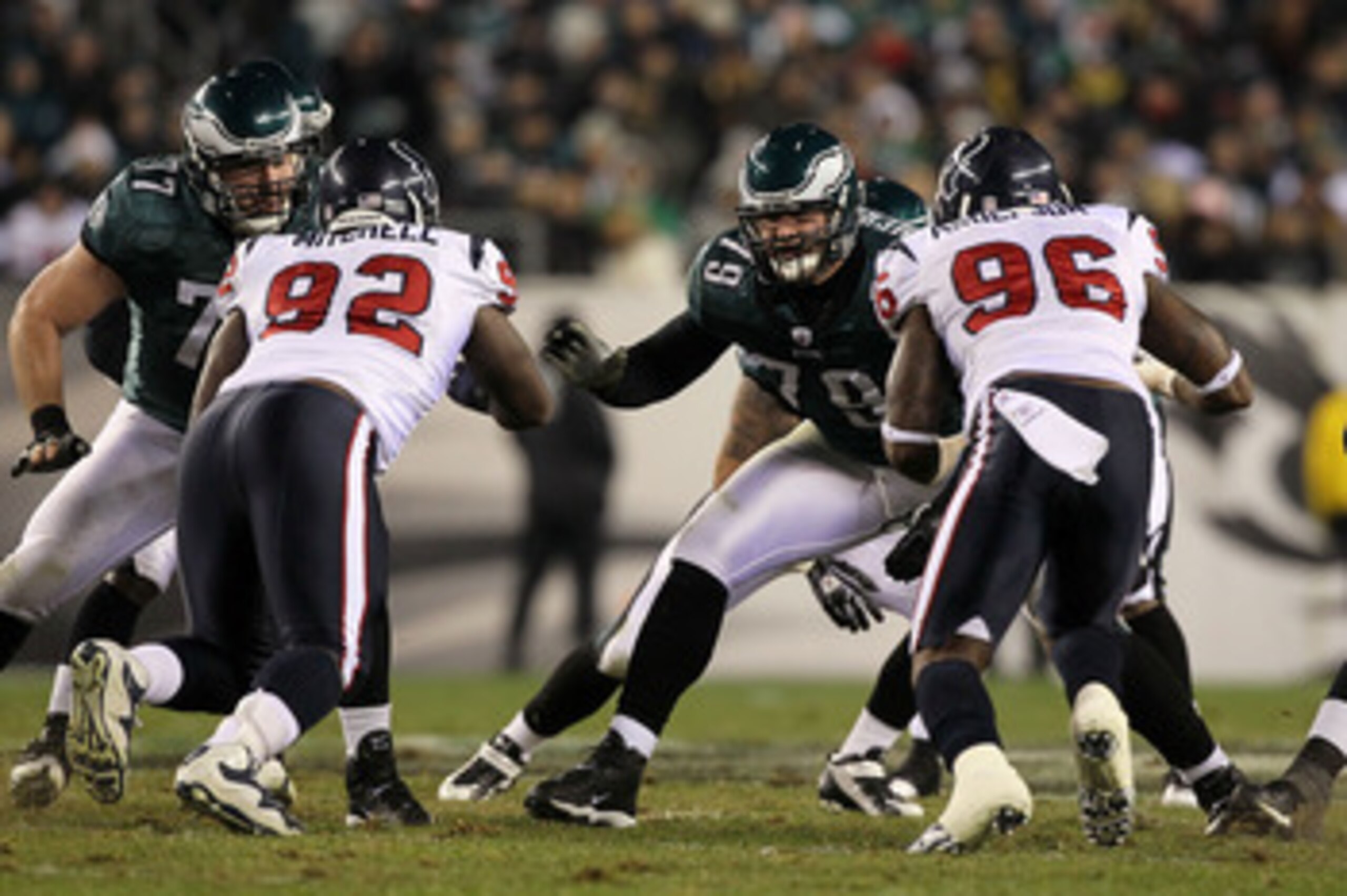 PHILADELPHIA, PA - DECEMBER 02:  Offensive guard Todd Herremans #79 of the Philadelphia Eagles pass blocks against the Houston Texans at Lincoln Financial Field on December 2, 2010 in Philadelphia, Pennsylvania.  (Photo by Jim McIsaac/Getty Images)