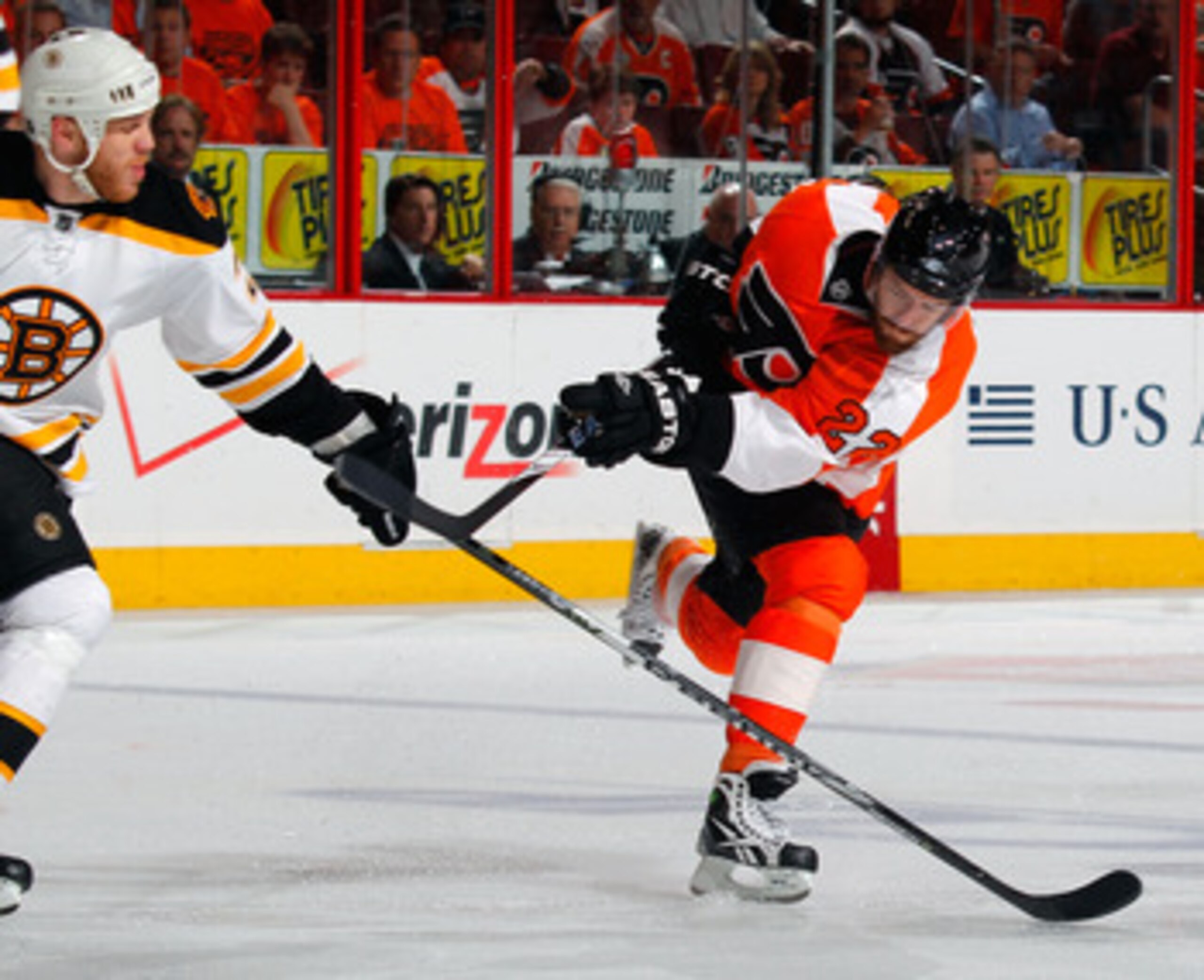 PHILADELPHIA, PA - MAY 02: Ville Leino #22 of the Philadelphia Flyers shoots in Game Two of the Eastern Conference Semifinals against the Boston Bruins during the 2011 NHL Stanley Cup Playoffs at Wells Fargo Center on May 2, 2011 in Philadelphia, Pennsyl PHILADELPHIA, PA - MAY 02: Ville Leino #22 of the Philadelphia Flyers shoots in Game Two of the Eastern Conference Semifinals against the Boston Bruins during the 2011 NHL Stanley Cup Playoffs at Wells Fargo Center on May 2, 2011 in Philadelphia, Pennsyl