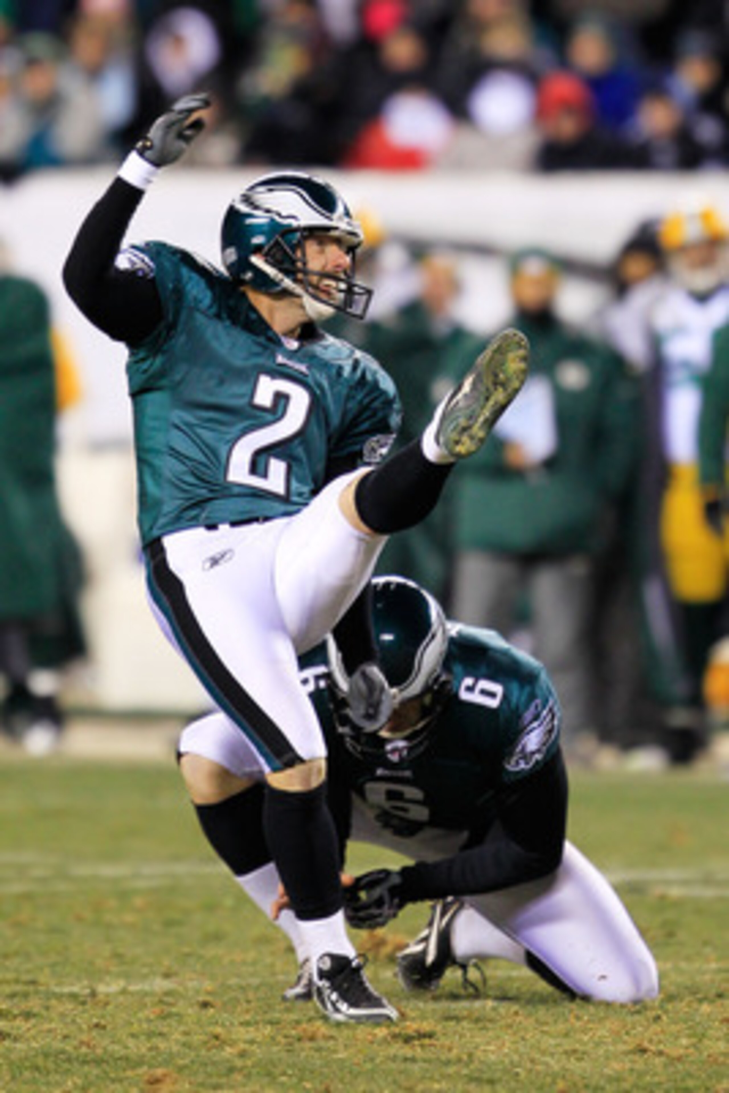 PHILADELPHIA, PA - JANUARY 09:  David Akers #2 of the Philadelphia Eagles misses a field goal attempt in the fourth quarter during the 2011 NFC wild card playoff game at Lincoln Financial Field on January 9, 2011 in Philadelphia, Pennsylvania.  (Photo by 