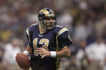 17 Dec 2001: Quarterback Kurt Warner of the St.Louis Rams during the game against the New Orleans Saints at Louisiana Superdome in New Orleans, Louisiana. The Rams won 34-21. DIGITAL IMAGE. Mandatory Credit: Craig Jones/Getty Images