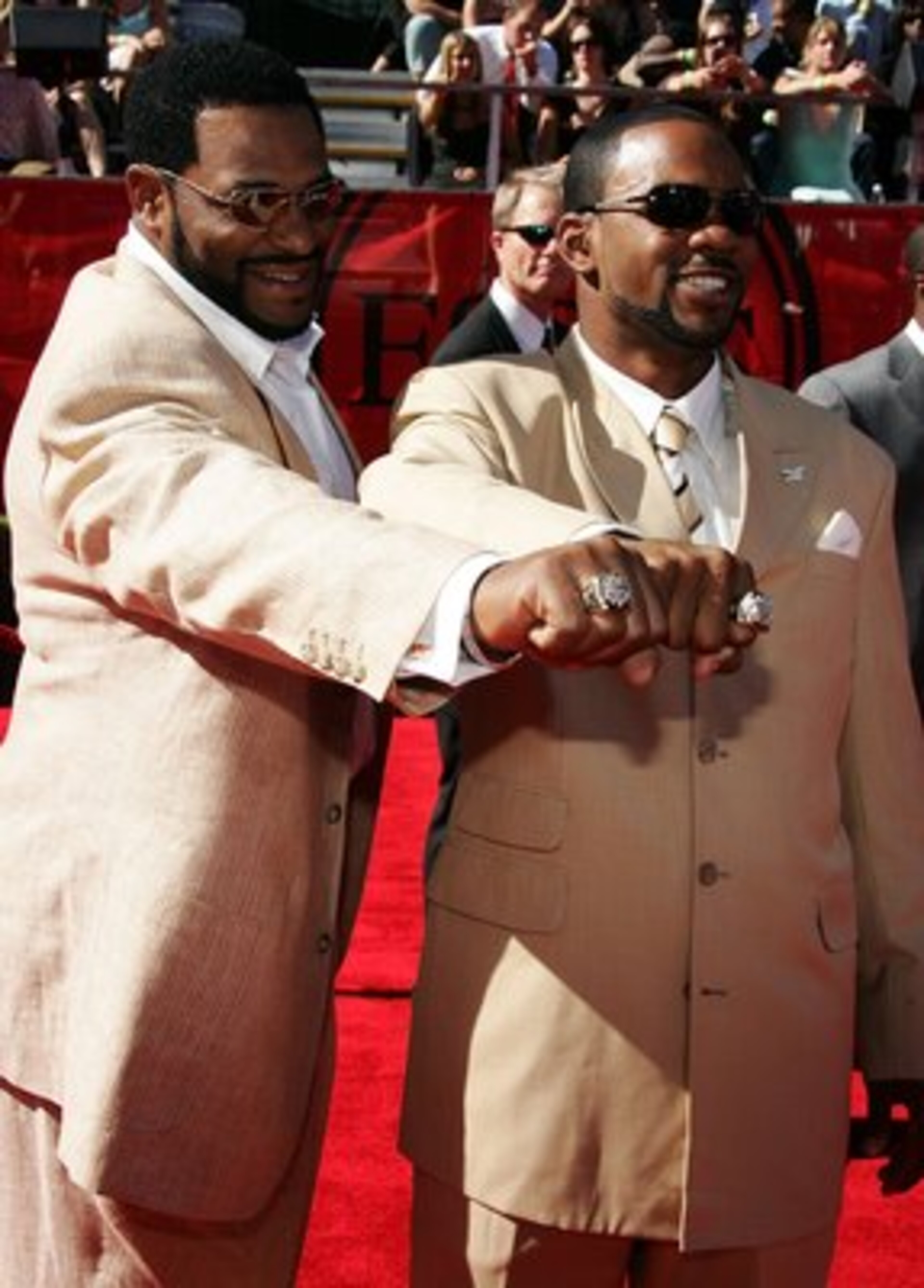 HOLLYWOOD - JULY 12:  (L-R) Jerome Bettis and Antwaan Randle El of the Pittsburgh Steelers show off their Super Bowl rings at the 2006 ESPY Awards at the Kodak Theatre on July 12, 2006 in Hollywood, California.  (Photo by Frazer Harrison/Getty Images)