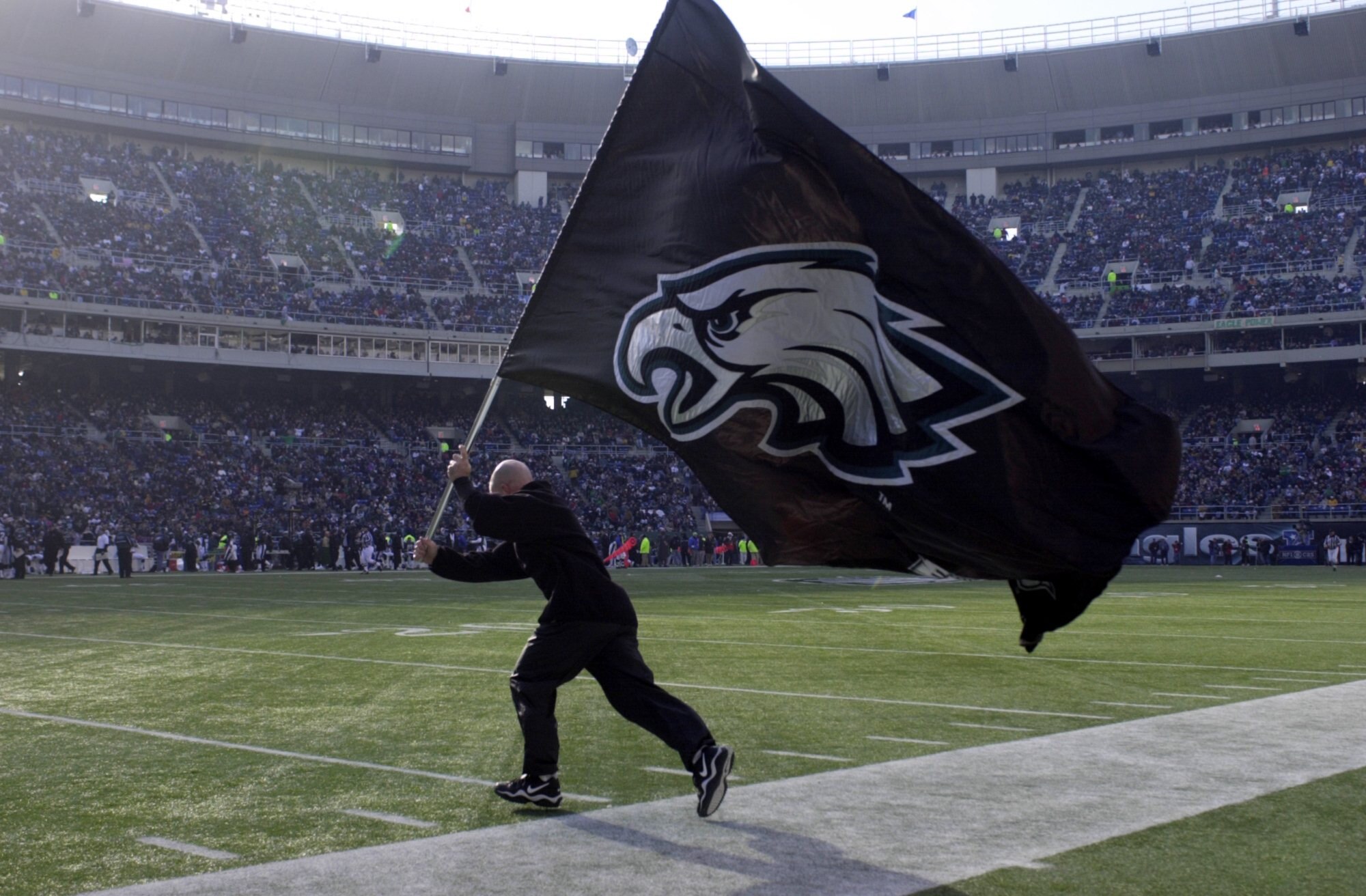 09 Dec 2001 : Philadelphia Eagles flag is presented during the game at Veterans Stadium in Philadelphia, Pennsylvania. The Eagles defeat the Chargers 24-14. DIGITAL IMAGE. Mandatory Credit: Doug Pensinger/Allsport
