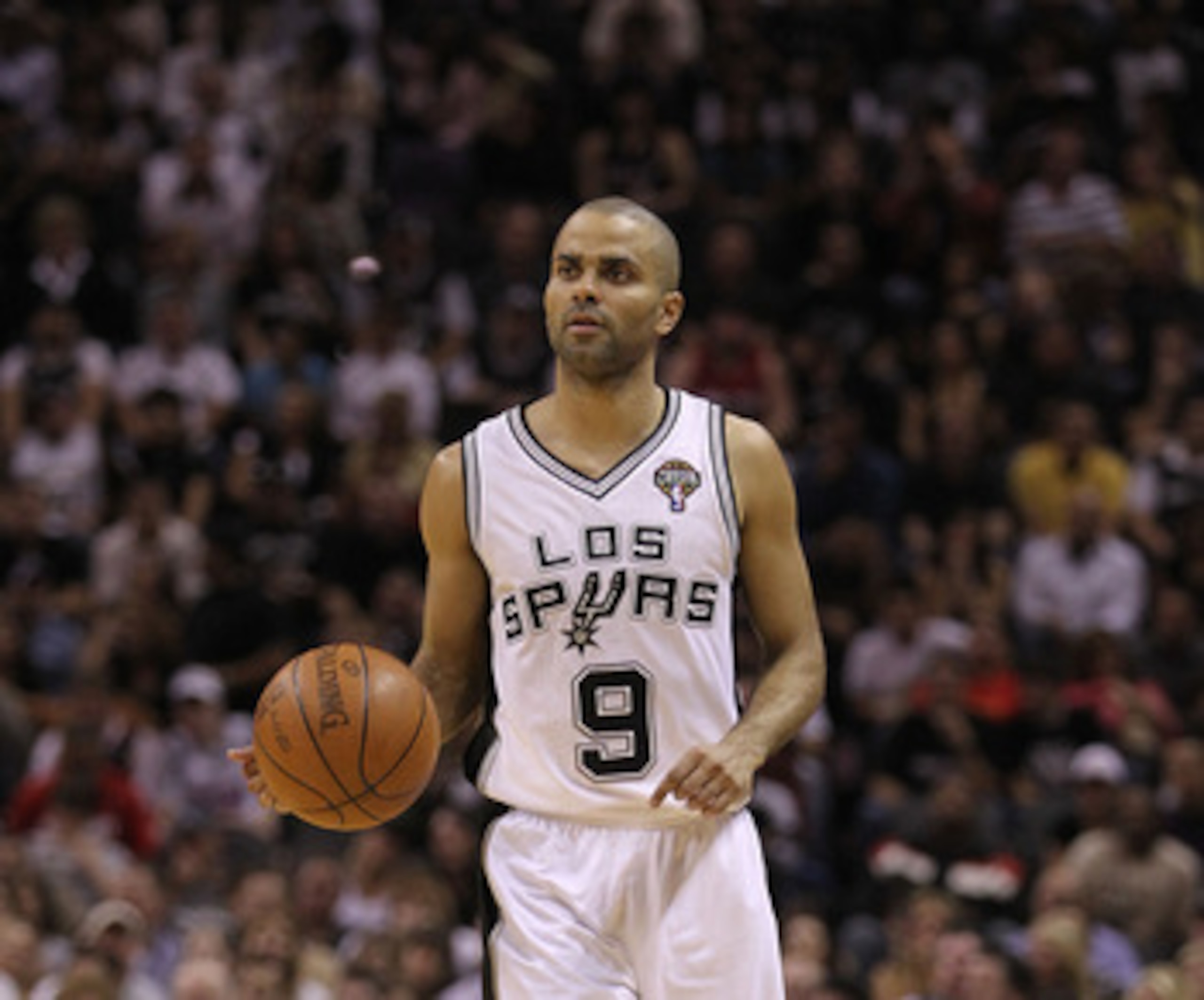 SAN ANTONIO, TX - MARCH 04: Guard Tony Parker #9 of the San Antonio Spurs at AT&T Center on March 4, 2011 in San Antonio, Texas. NOTE TO USER: User expressly acknowledges and agrees that, by downloading and or using this photograph, User is consenting SAN ANTONIO, TX - MARCH 04: Guard Tony Parker #9 of the San Antonio Spurs at AT&T Center on March 4, 2011 in San Antonio, Texas. NOTE TO USER: User expressly acknowledges and agrees that, by downloading and or using this photograph, User is consenting