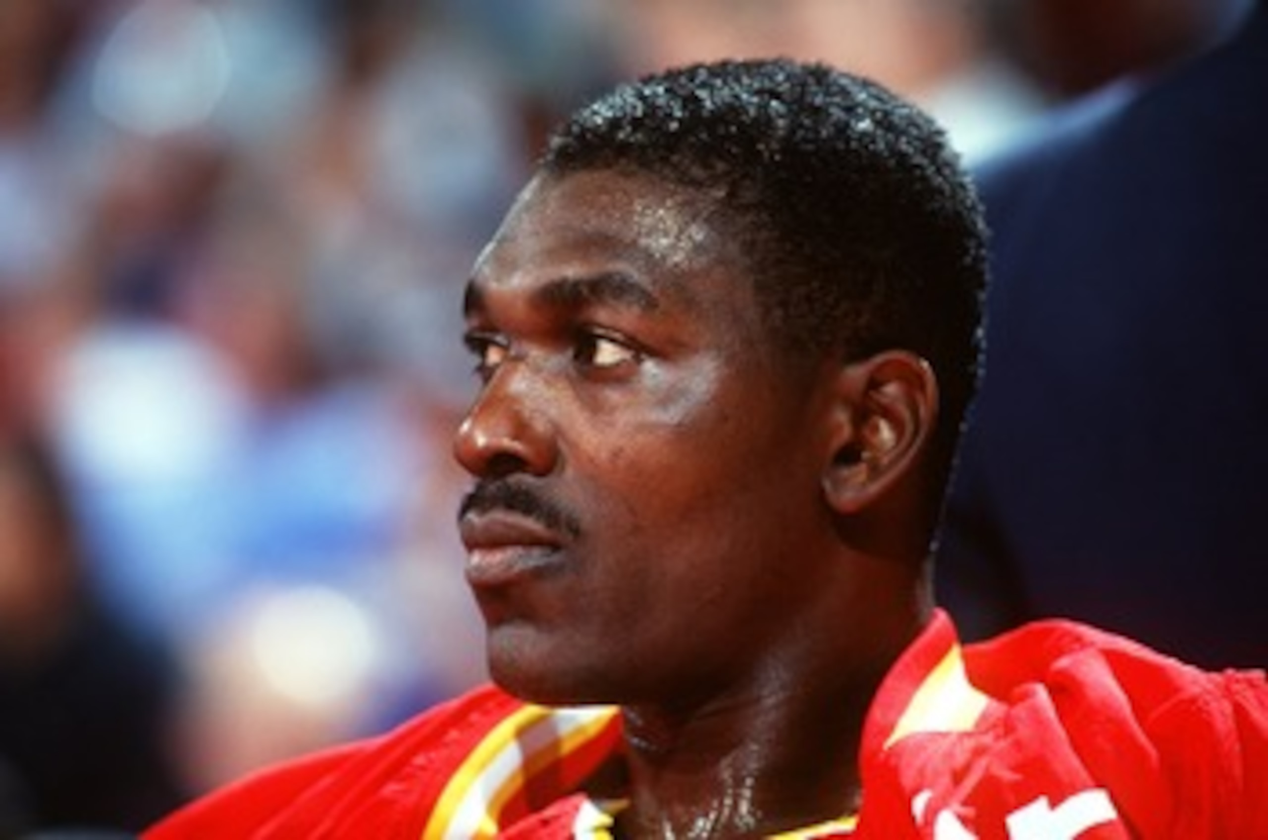 1993: A CANDID PORTRAIT OF HOUSTON ROCKETS CENTER HAKEEM OLAJUWON ON THE BENCH BEFORE A GAME AGAINST THE NUGGETS. Mandatory Credit: Tim Defrisco/ALLSPORT 1993: A CANDID PORTRAIT OF HOUSTON ROCKETS CENTER HAKEEM OLAJUWON ON THE BENCH BEFORE A GAME AGAINST THE NUGGETS. Mandatory Credit: Tim Defrisco/ALLSPORT
