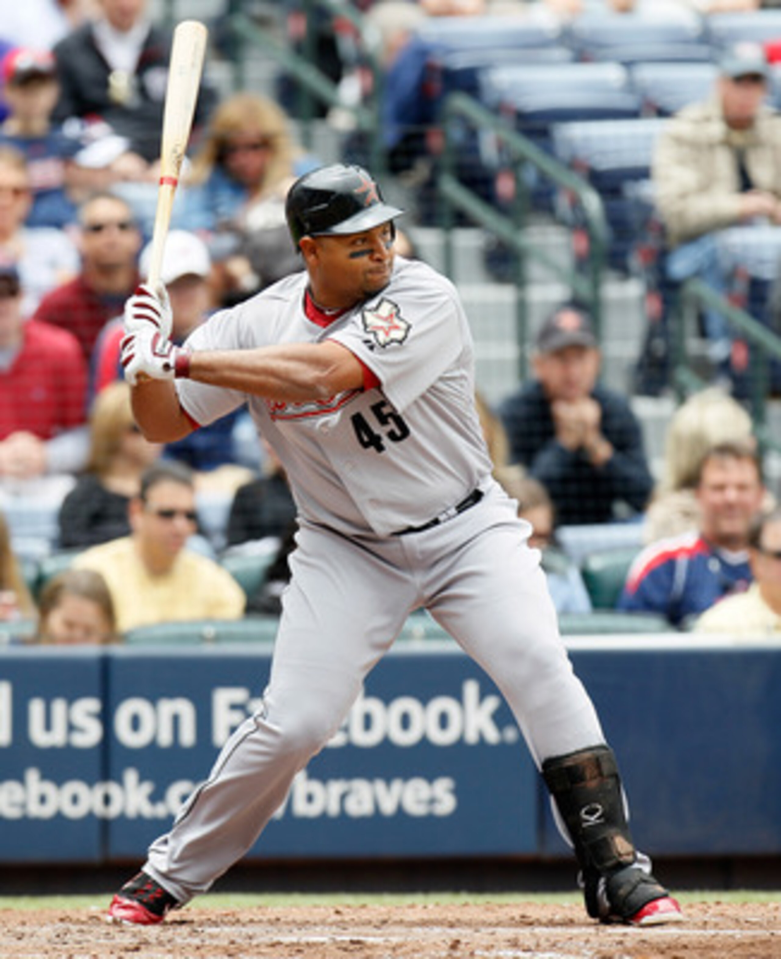 ATLANTA, GA - MAY 17:  Carlos Lee #45 of the Houston Astros against the Atlanta Braves at Turner Field on May 17, 2011 in Atlanta, Georgia.  (Photo by Kevin C. Cox/Getty Images)