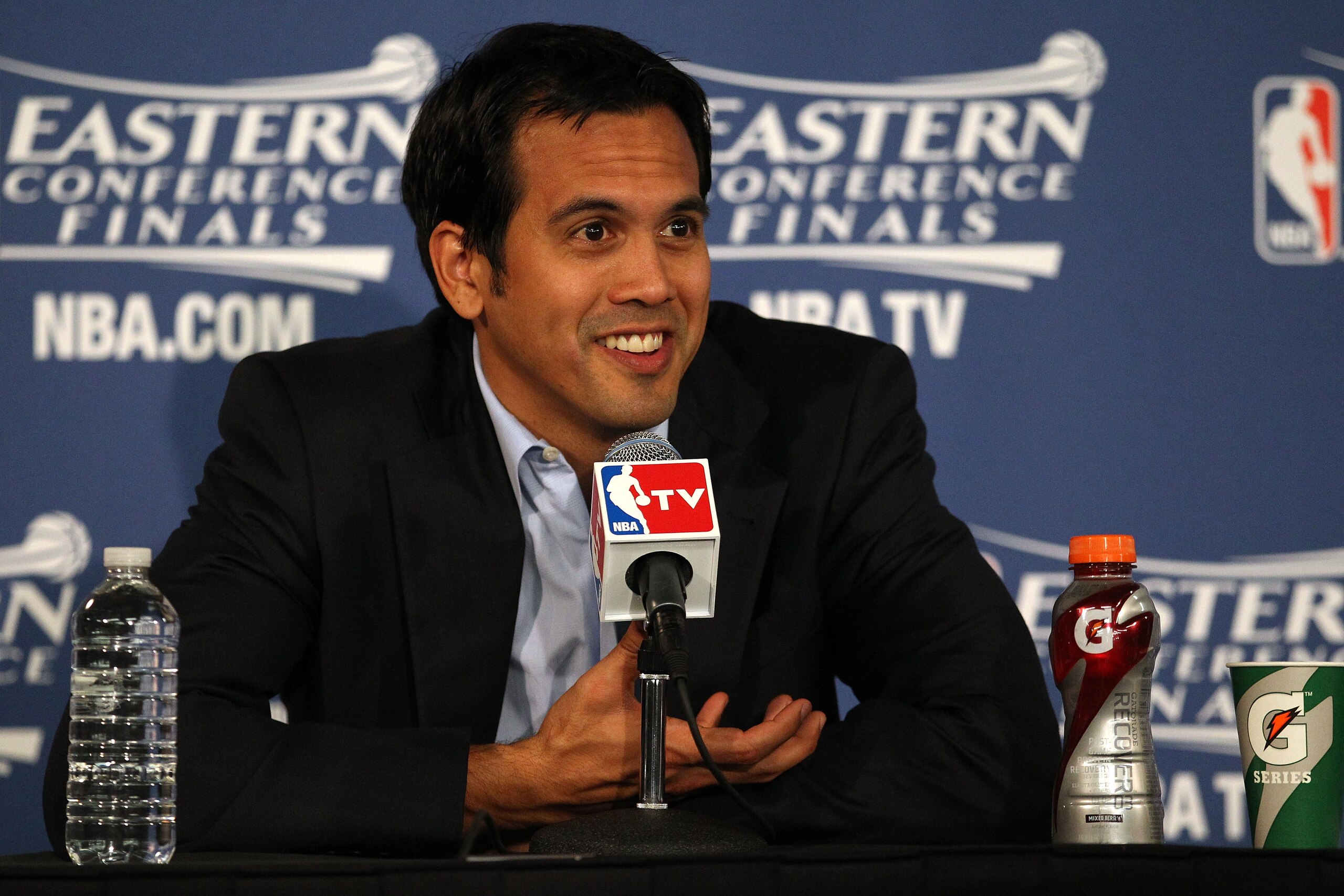 CHICAGO, IL - MAY 26:  Head coach Erik Spoelstra of the Miami Heat answers questions from the media after the Heat won 83-80 against the Chicago Bulls in Game Five of the Eastern Conference Finals during the 2011 NBA Playoffs on May 26, 2011 at the United