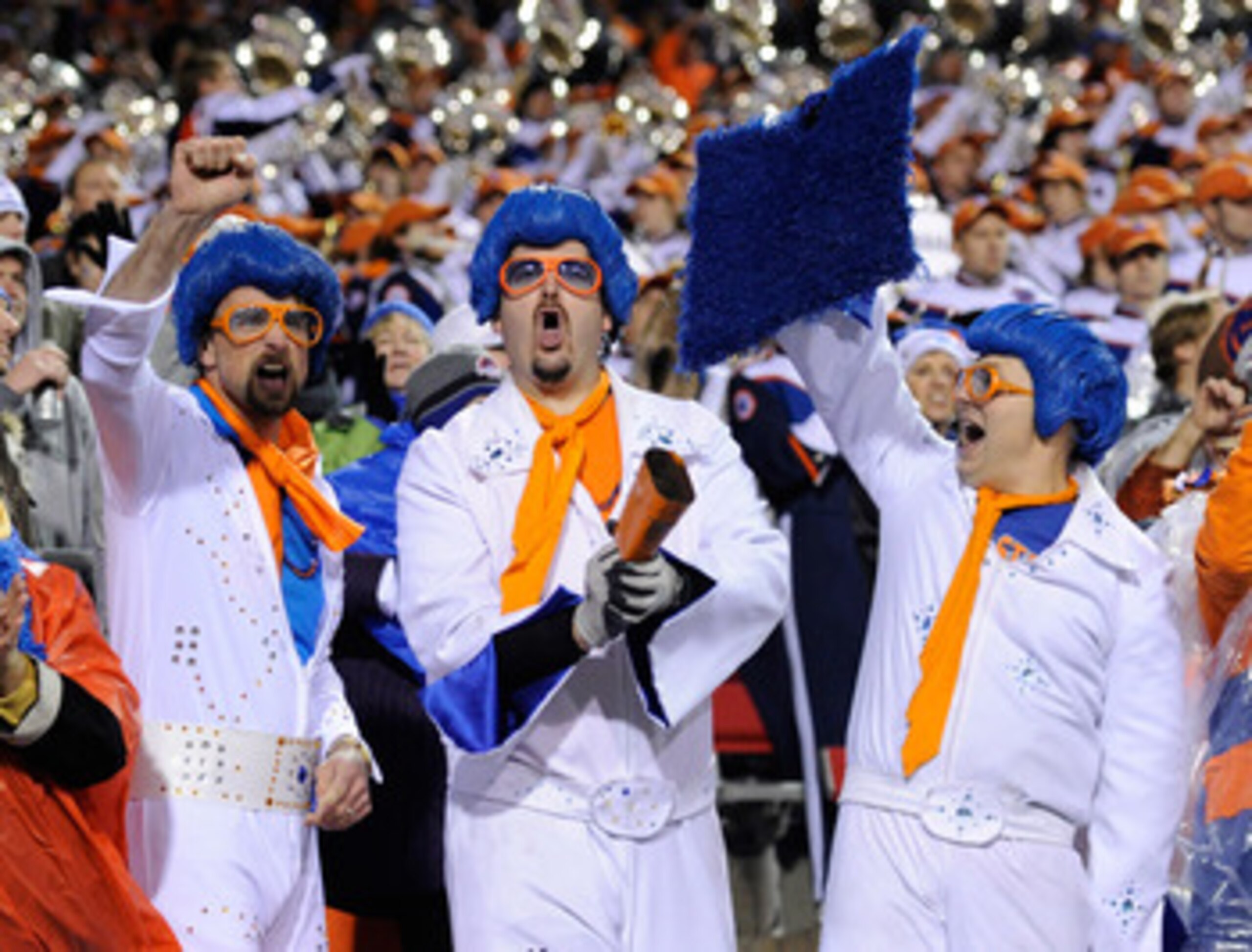 LAS VEGAS, NV - DECEMBER 22:  Boise State Broncos fans react after the team scored a touchdown against the Utah Utes during the MAACO Bowl Las Vegas at Sam Boyd Stadium December 22, 2010 in Las Vegas, Nevada. Boise State Won 26-3.  (Photo by Ethan Miller/
