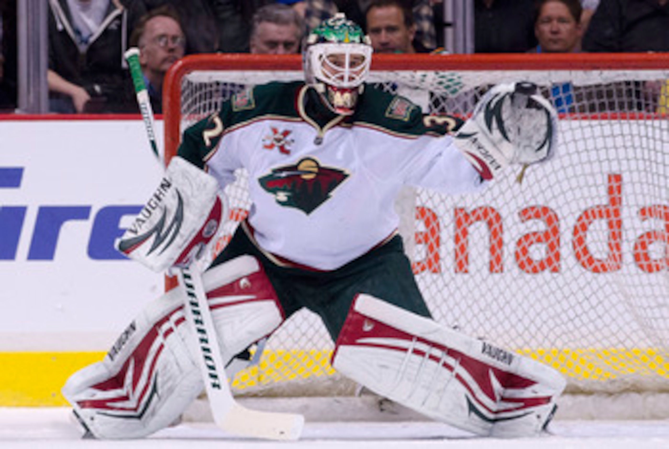 VANCOUVER, CANADA - APRIL 7: Golie Niklas Backstrom #32 of the Minnesota Wild reaches out to grab a shot by the Vancouver Canucks during the first period in NHL action on April 07, 2011 at Rogers Arena in Vancouver, BC, Canada. (Photo by Rich Lam/Getty I VANCOUVER, CANADA - APRIL 7: Golie Niklas Backstrom #32 of the Minnesota Wild reaches out to grab a shot by the Vancouver Canucks during the first period in NHL action on April 07, 2011 at Rogers Arena in Vancouver, BC, Canada. (Photo by Rich Lam/Getty I