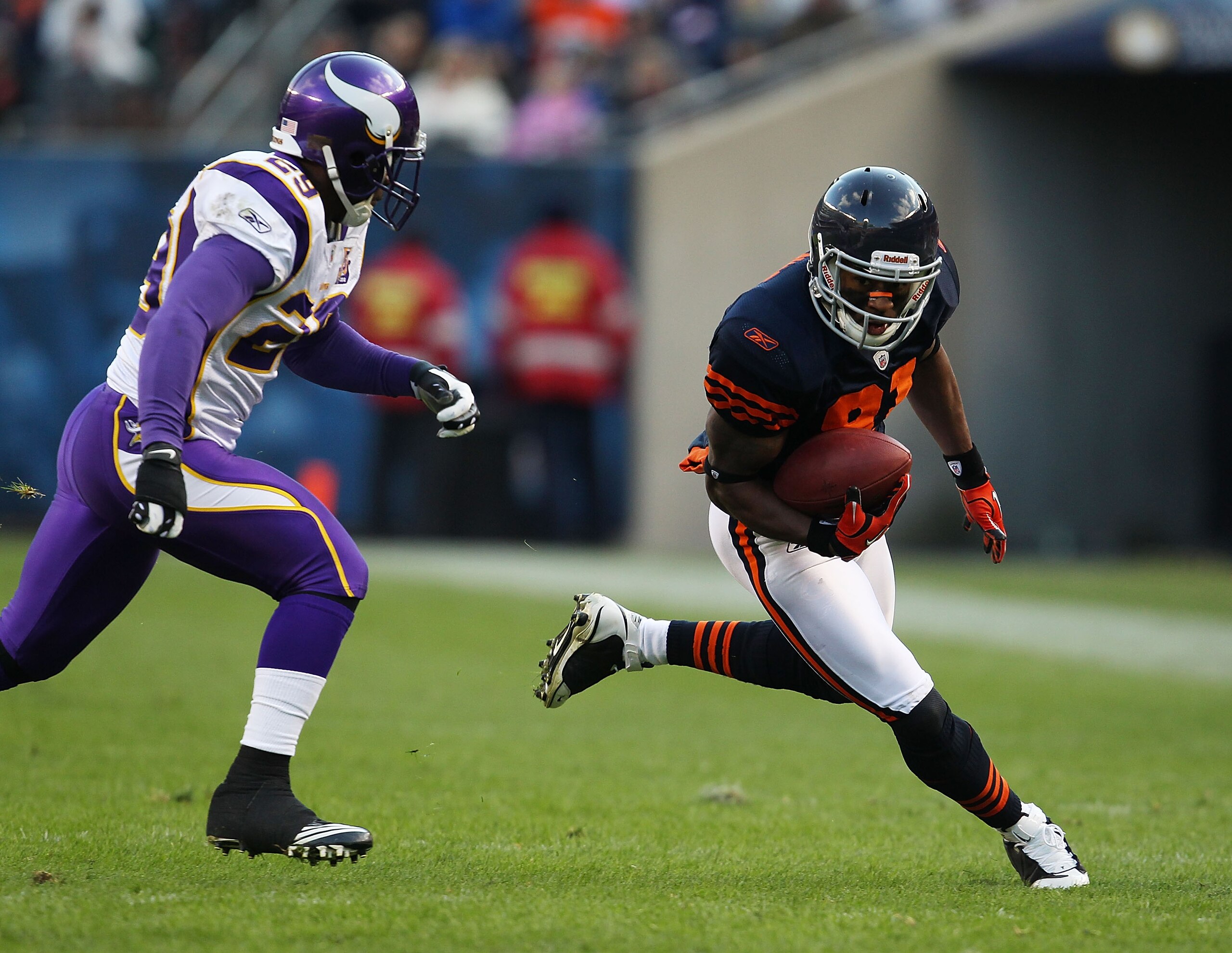CHICAGO - NOVEMBER 14: Rashied Davis #81 of the Chicago Bears runs after a catch pursued by Lito Sheppard #29 of the Minnesota Vikings at Soldier Field on November 14, 2010 in Chicago, Illinois. The Bears defeated the Vikings 27-13. (Photo by Jonathan Dan