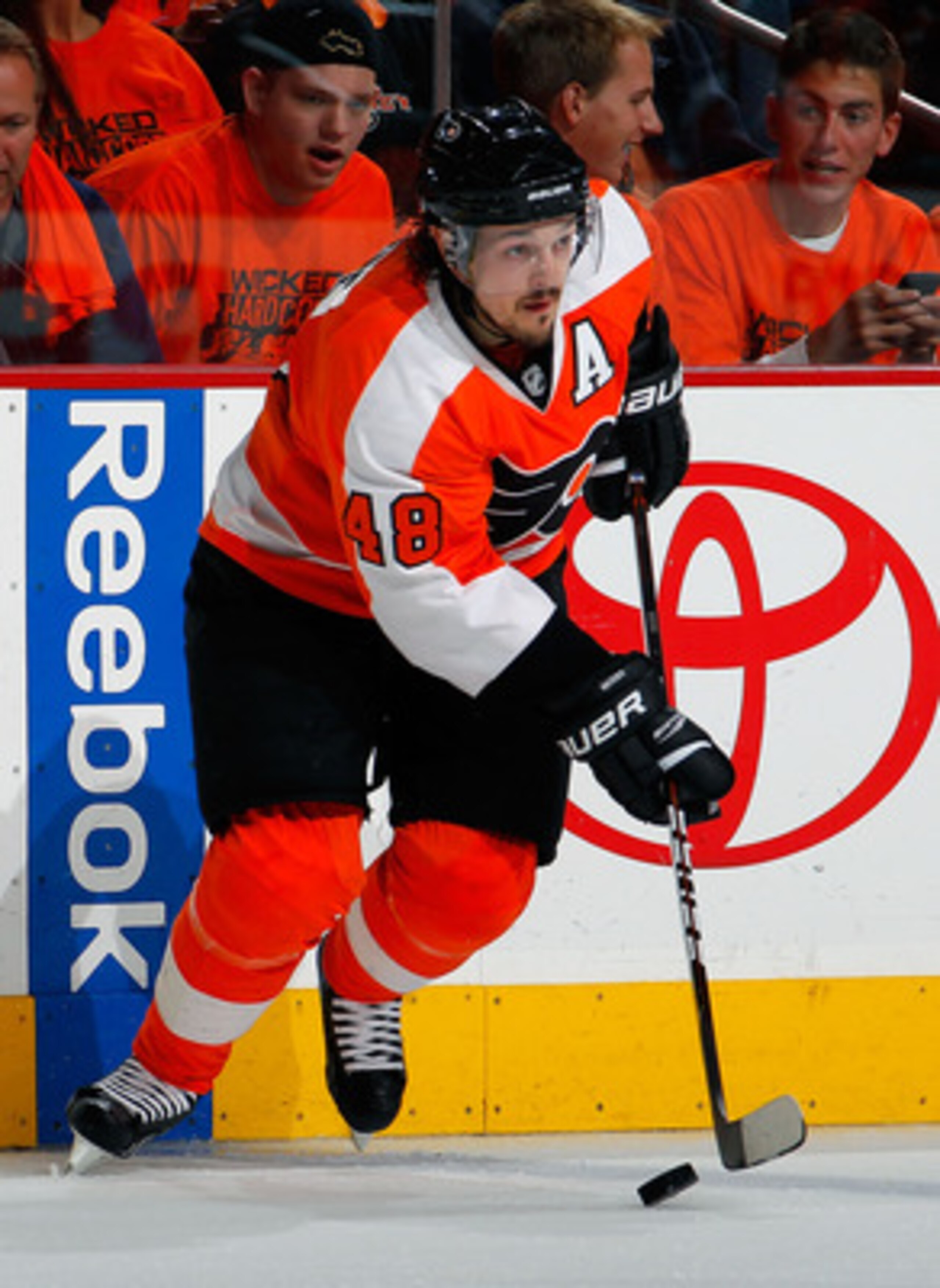 PHILADELPHIA, PA - MAY 02: Danny Briere #48 of the Philadelphia Flyers skates during Game Two of the Eastern Conference Semifinals against the Boston Bruins during the 2011 NHL Stanley Cup Playoffs at Wells Fargo Center on May 2, 2011 in Philadelphia, Pe PHILADELPHIA, PA - MAY 02: Danny Briere #48 of the Philadelphia Flyers skates during Game Two of the Eastern Conference Semifinals against the Boston Bruins during the 2011 NHL Stanley Cup Playoffs at Wells Fargo Center on May 2, 2011 in Philadelphia, Pe