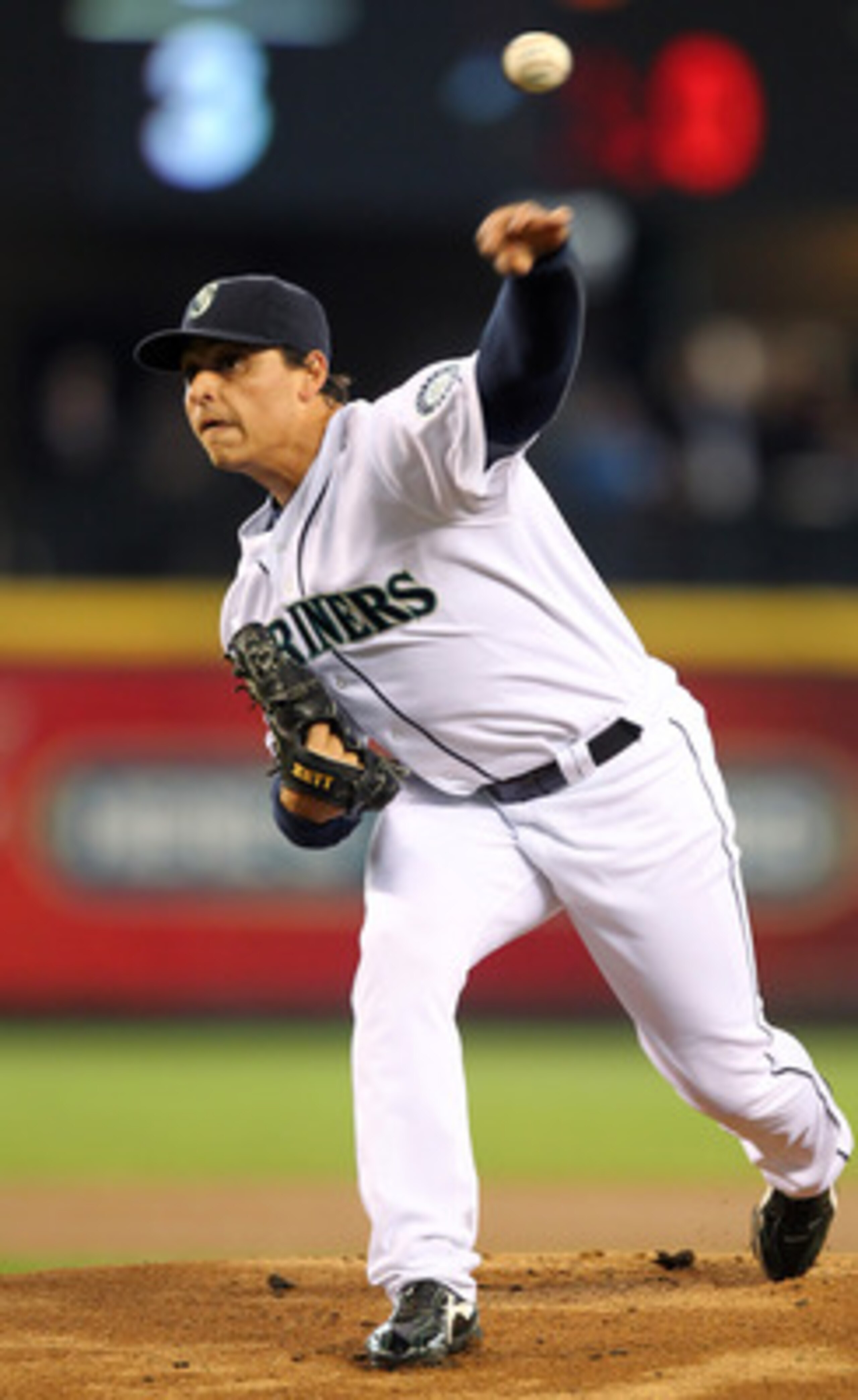 SEATTLE, WA - APRIL 13:  Starting pitcher Jason Vargas #38 of the Seattle Mariners pitches against the Toronto Blue Jays at Safeco Field on April 13, 2011 in Seattle, Washington. (Photo by Otto Greule Jr/Getty Images)
