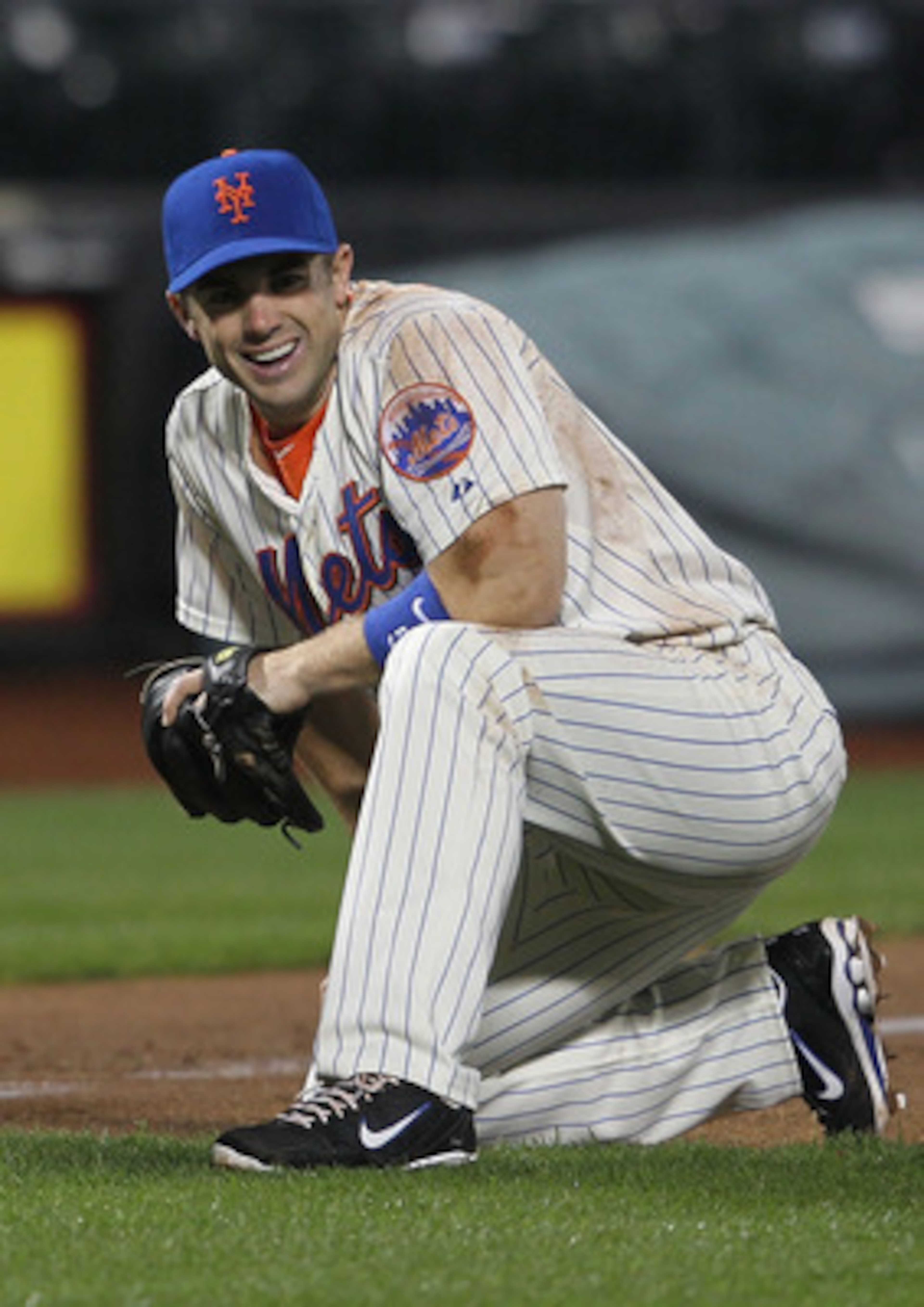 NEW YORK, NY - APRIL 19: David Wright #5 of the New York Mets reacts after an out against the Houston Astros at Citi Field on April 19, 2011 in the Flushing neighborhood of the Queens borough of New York City.  (Photo by Nick Laham/Getty Images)