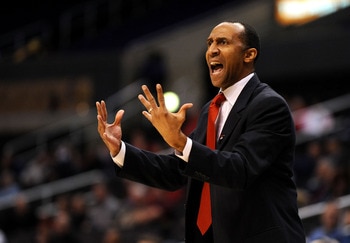 LOS ANGELES, CA - MARCH 11:  Stanford Cardinal Head Coach Johnny Dawkins adjusts his team against the Oregon State Beavers during the Pacific Life Pac-10 Men's Basketball Tournament at the Staples Center on March 11, 2009 in Los Angeles, California.  (Pho