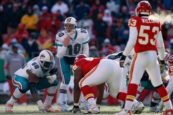 KANSAS CITY, MO - DECEMBER 21:  Chad Pennington #10 of the Miami Dolphins stands under center during the game against the Kansas City Chiefs on December 21, 2008 at Arrowhead Stadium in Kansas City, Missouri. (Photo by Jamie Squire/Getty Images)