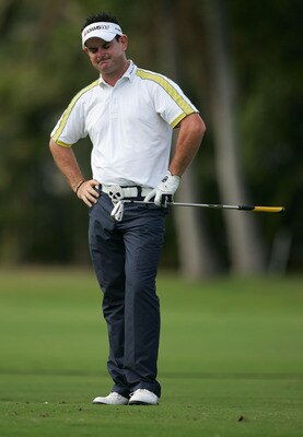 HONOLULU - JANUARY 13:  Rory Sabbatini of South Africa reacts to his second shot on the ninth hole during the final round of the Sony Open at the Waialae Country Club January 13, 2008 in Honolulu, Oahu, Hawaii.  (Photo by Jonathan Ferrey/Getty Images)